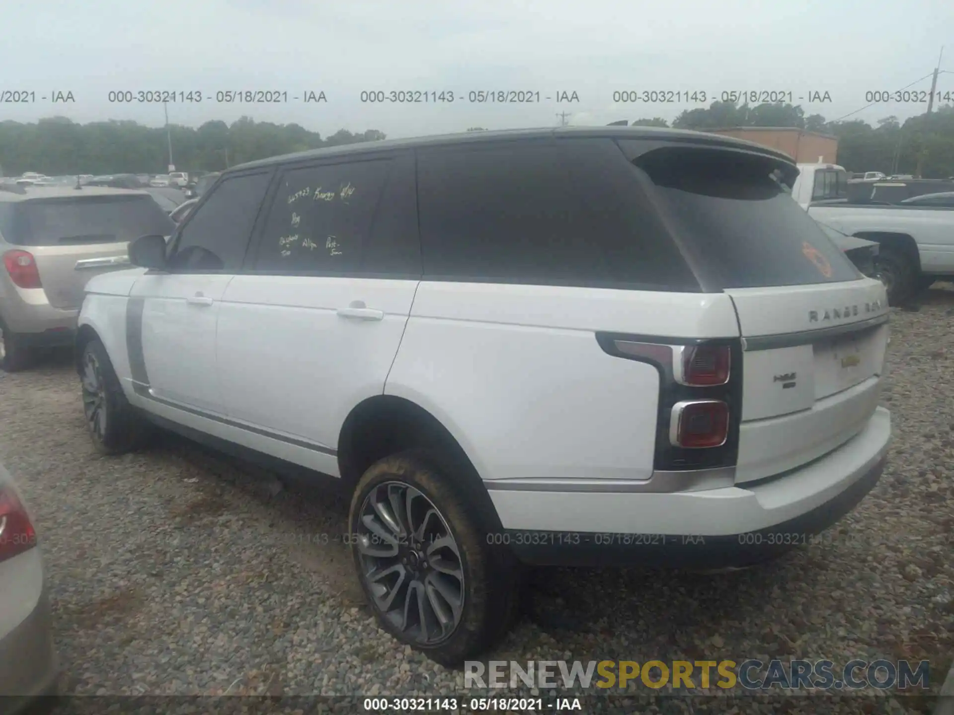 3 Photograph of a damaged car SALGS5SE8LA400152 LAND ROVER RANGE ROVER 2020