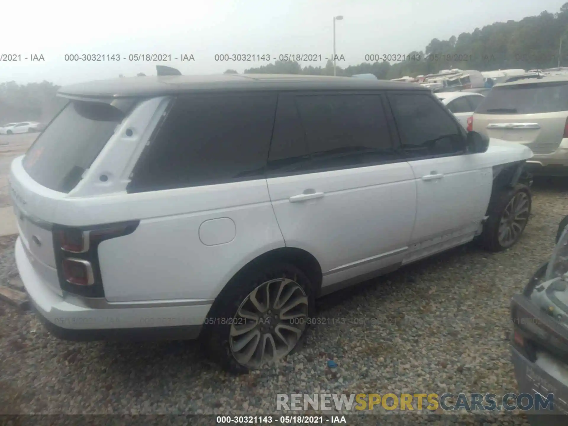 4 Photograph of a damaged car SALGS5SE8LA400152 LAND ROVER RANGE ROVER 2020