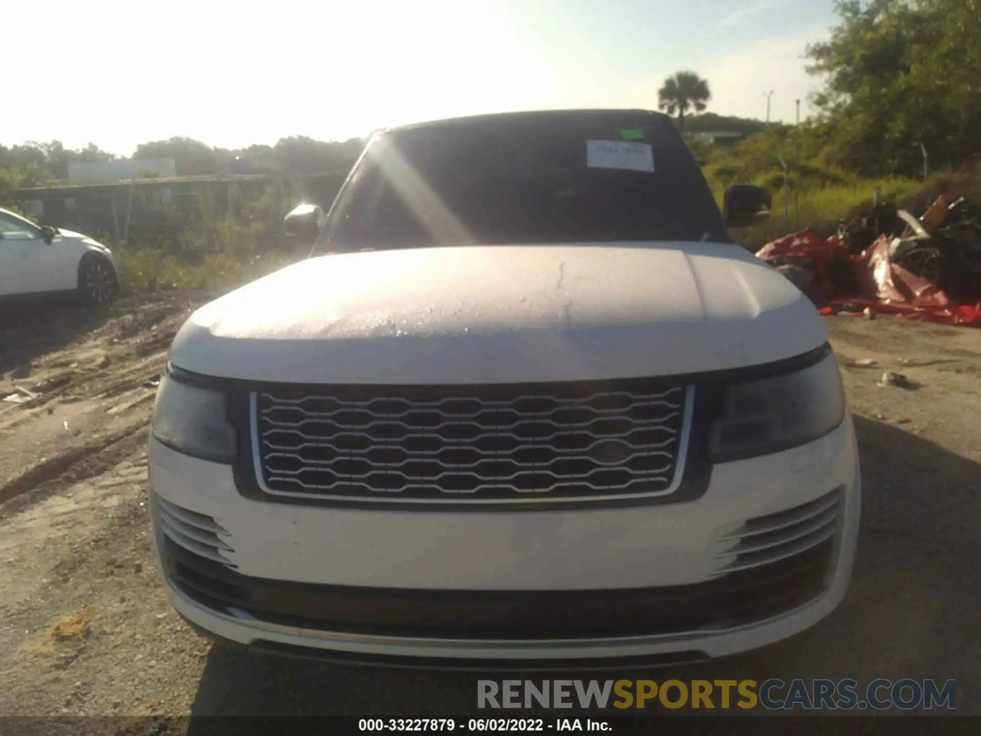 6 Photograph of a damaged car SALGV5SE3LA587307 LAND ROVER RANGE ROVER 2020