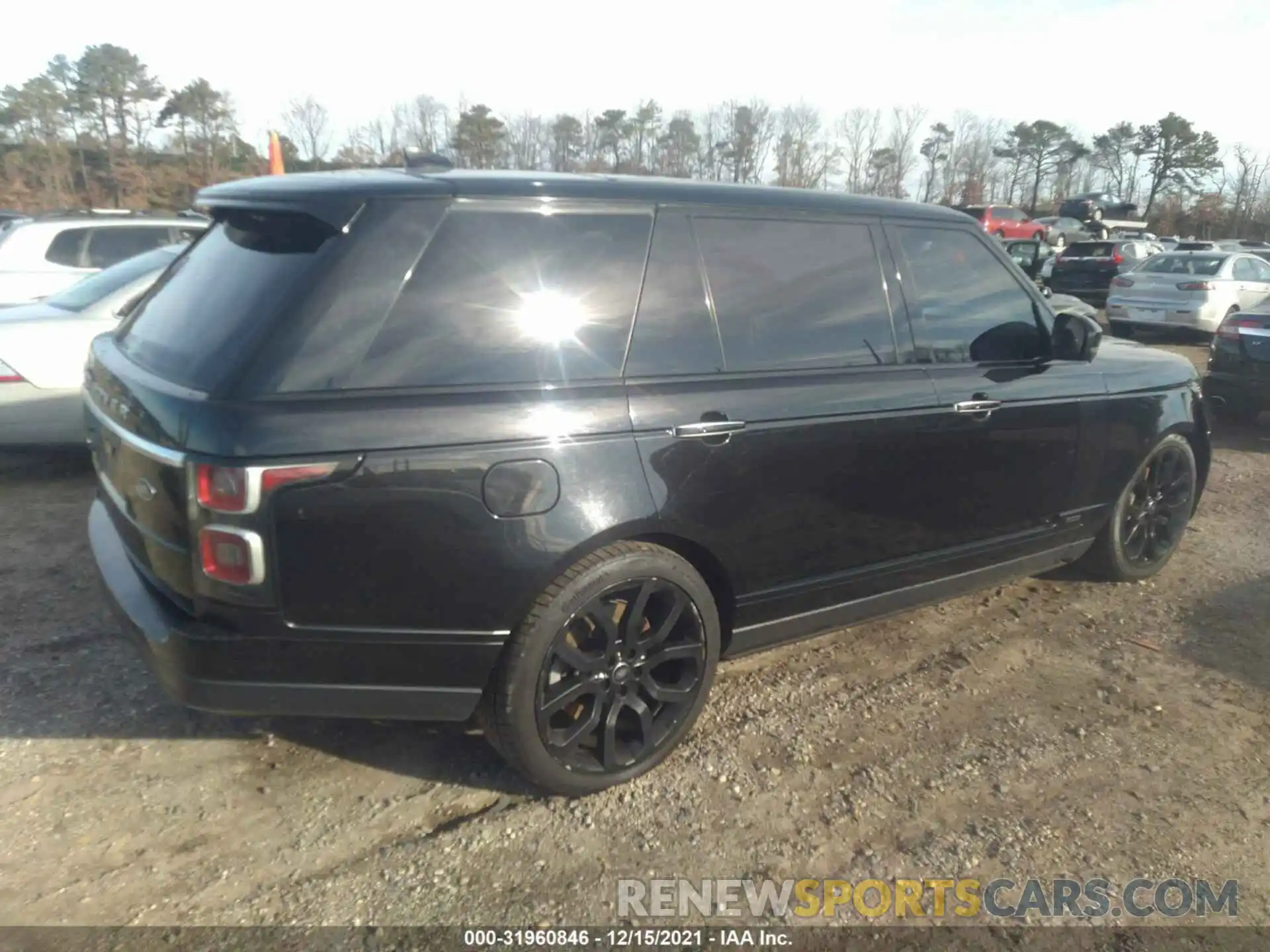 4 Фотография поврежденного автомобиля SALGV5SE5LA583811 LAND ROVER RANGE ROVER 2020