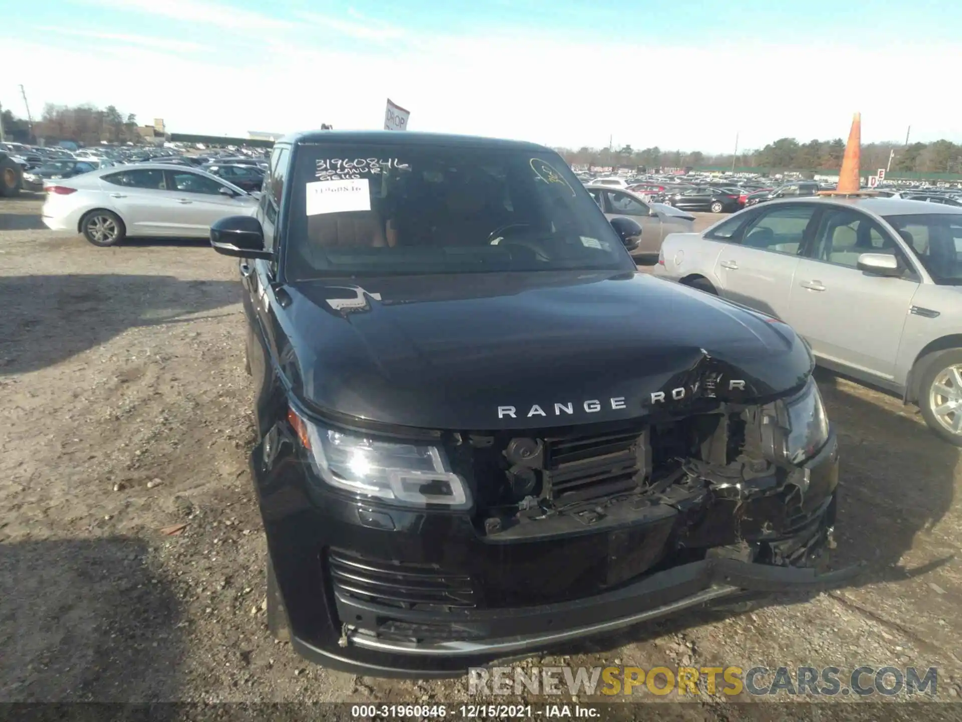 6 Photograph of a damaged car SALGV5SE5LA583811 LAND ROVER RANGE ROVER 2020