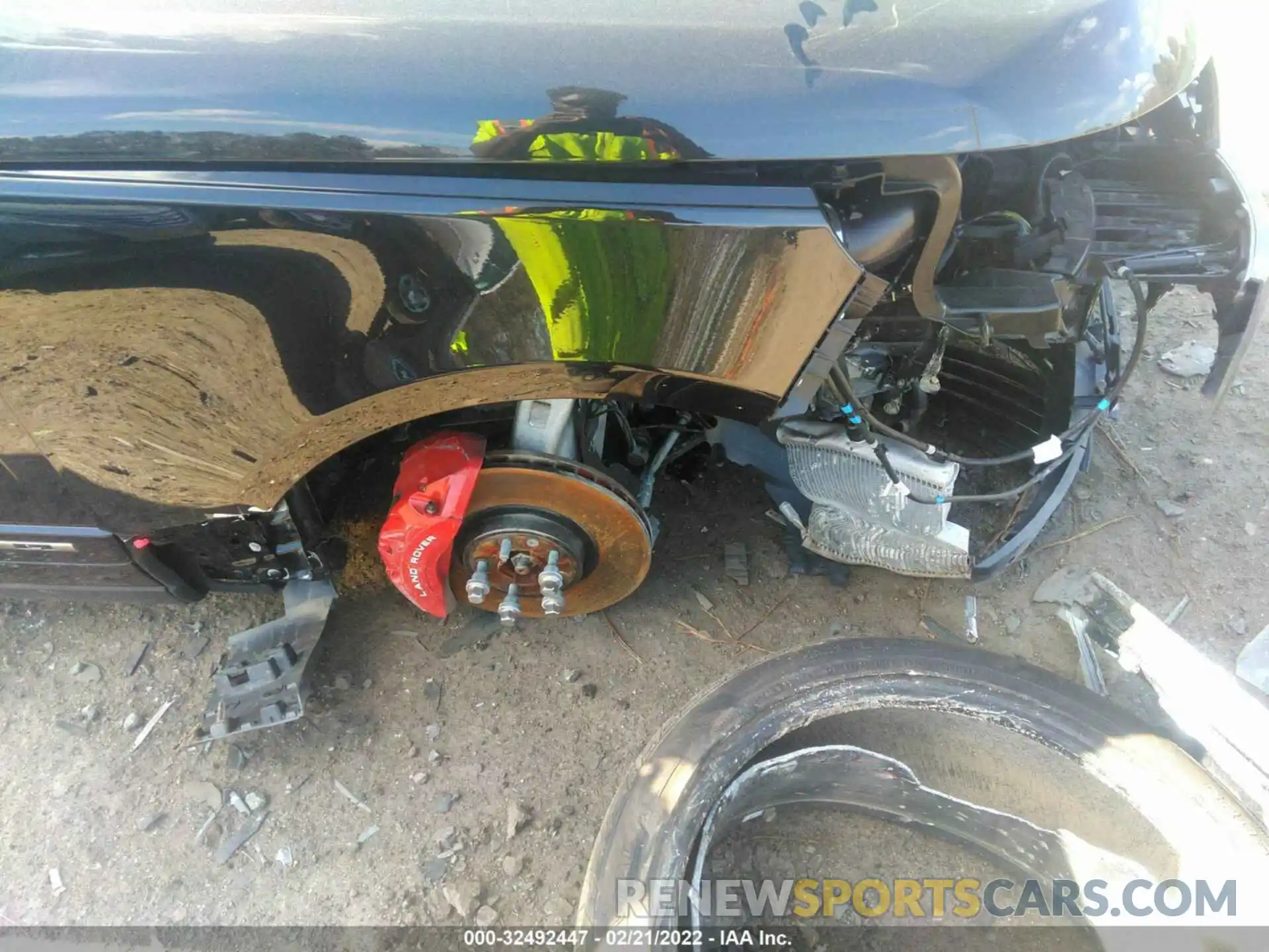 6 Photograph of a damaged car SALGV5SE7LA405754 LAND ROVER RANGE ROVER 2020