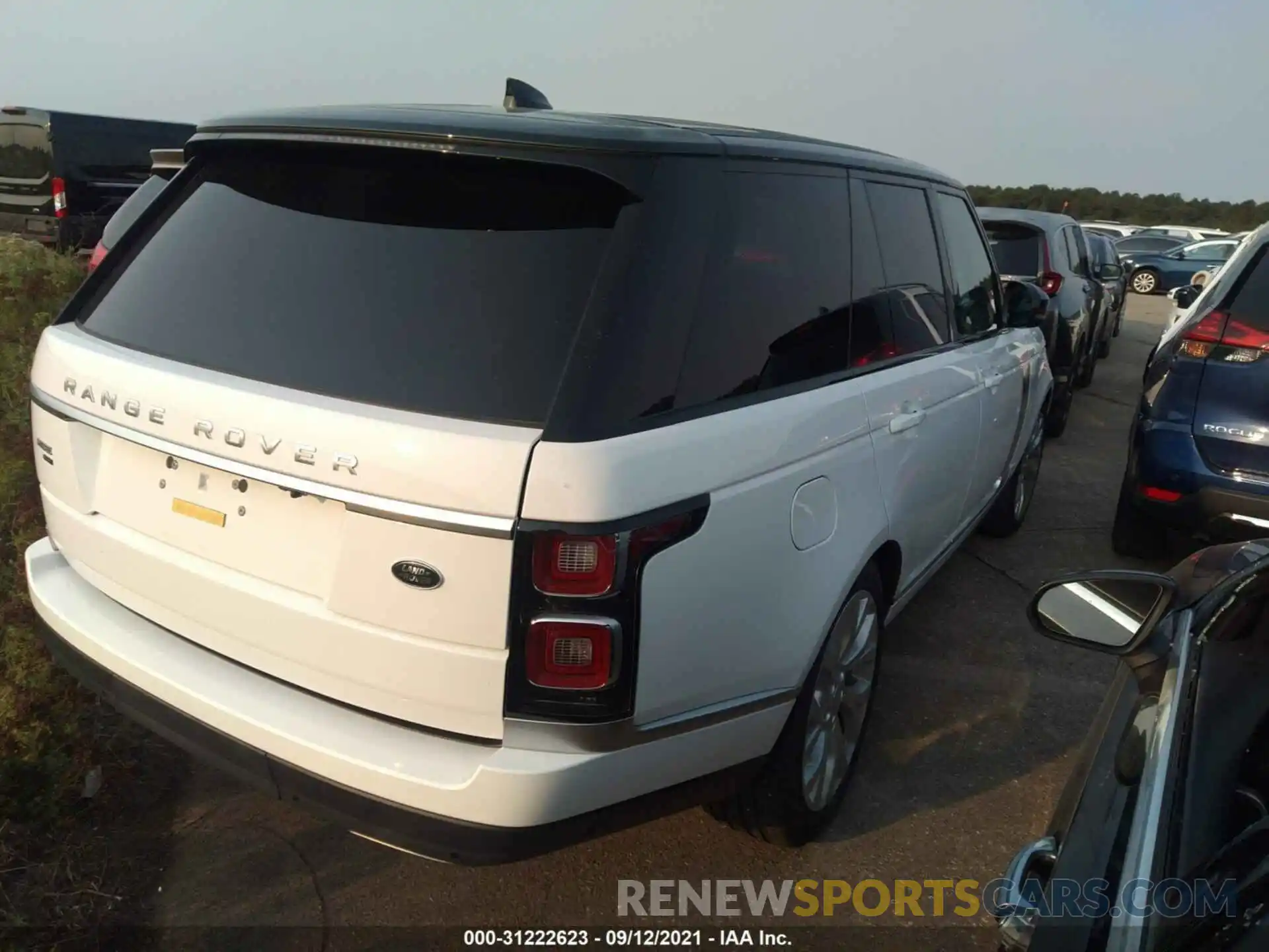 4 Photograph of a damaged car SALGS2RU1MA419493 LAND ROVER RANGE ROVER 2021