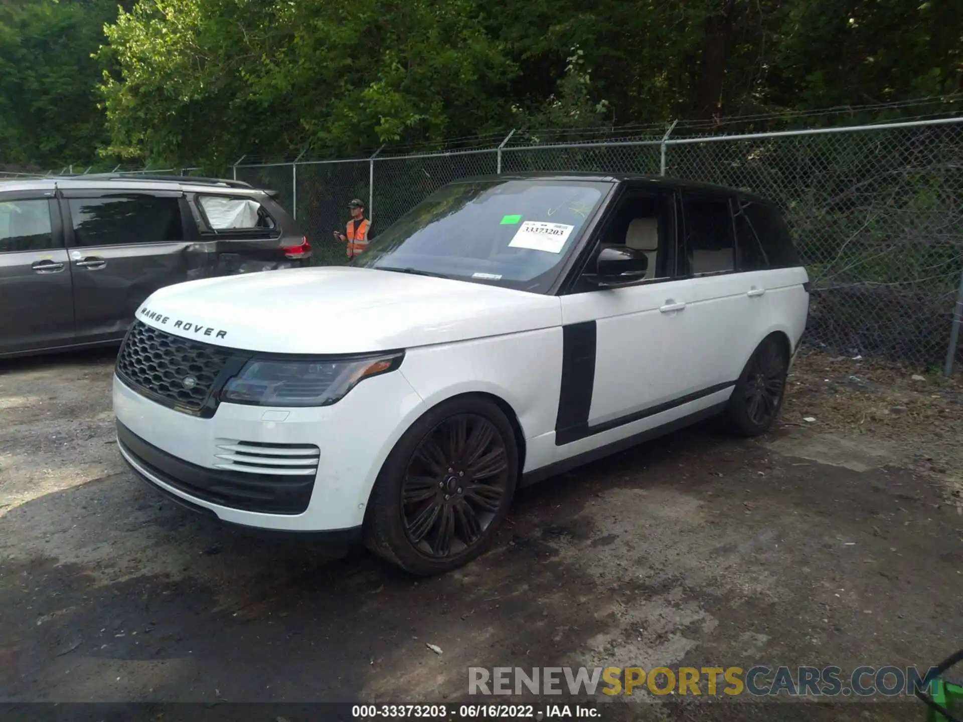 2 Photograph of a damaged car SALGS2RU1MA455622 LAND ROVER RANGE ROVER 2021