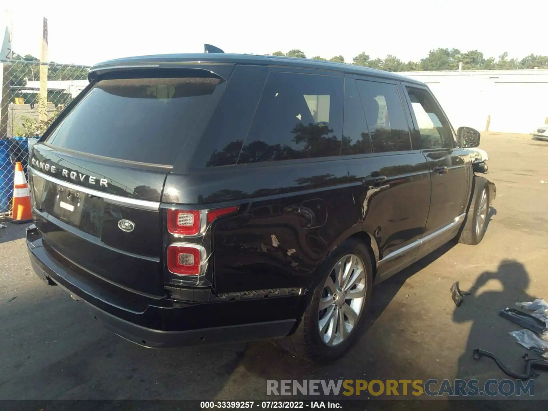 4 Photograph of a damaged car SALGS2RU3MA449238 LAND ROVER RANGE ROVER 2021