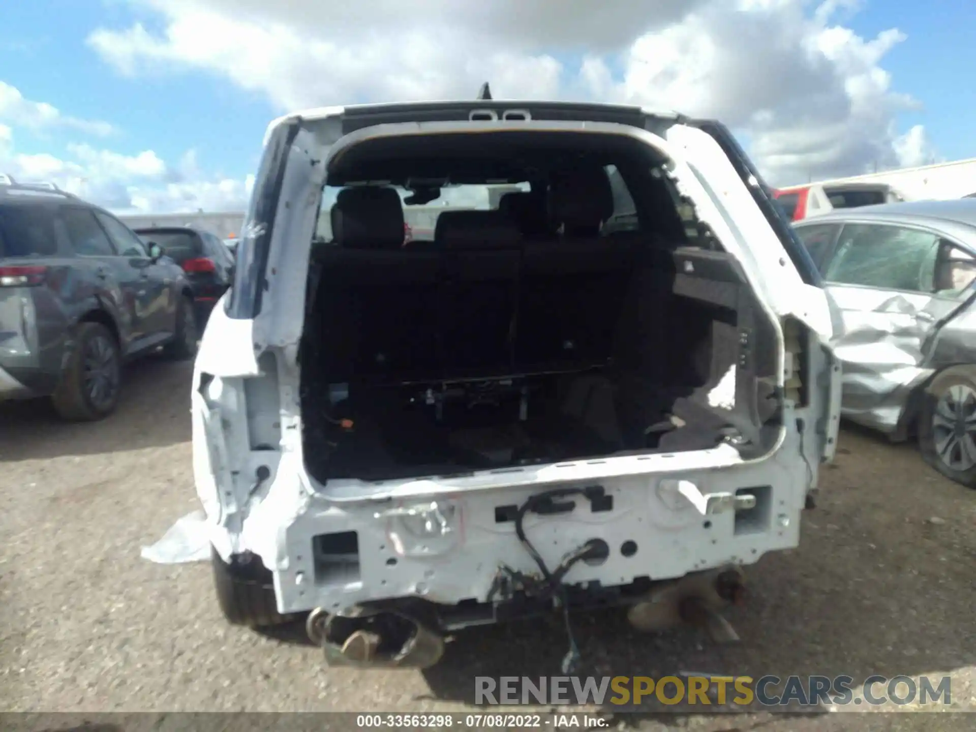 6 Photograph of a damaged car SALGS2RU7MA430661 LAND ROVER RANGE ROVER 2021