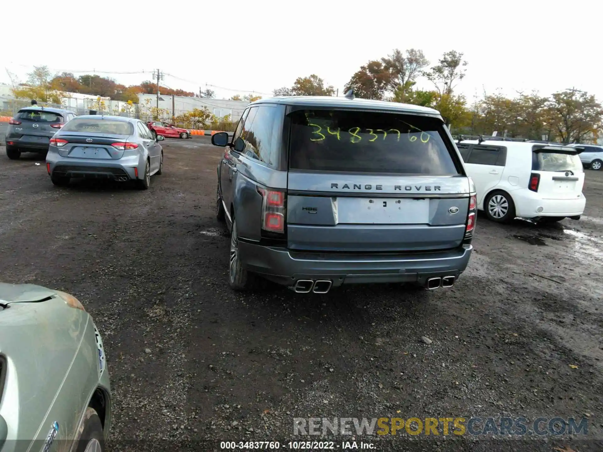 3 Photograph of a damaged car SALGS2SE5MA427082 LAND ROVER RANGE ROVER 2021