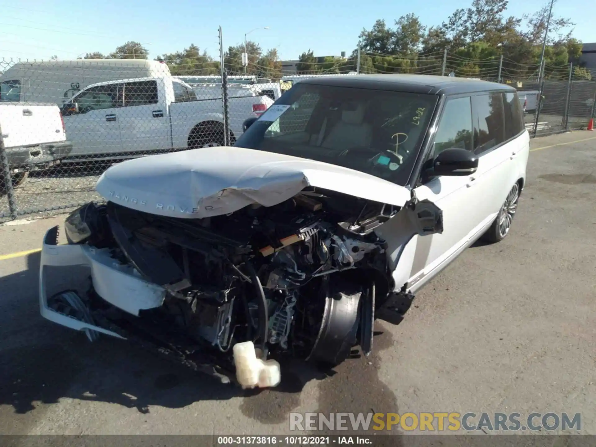 2 Photograph of a damaged car SALGS5SE5MA442988 LAND ROVER RANGE ROVER 2021