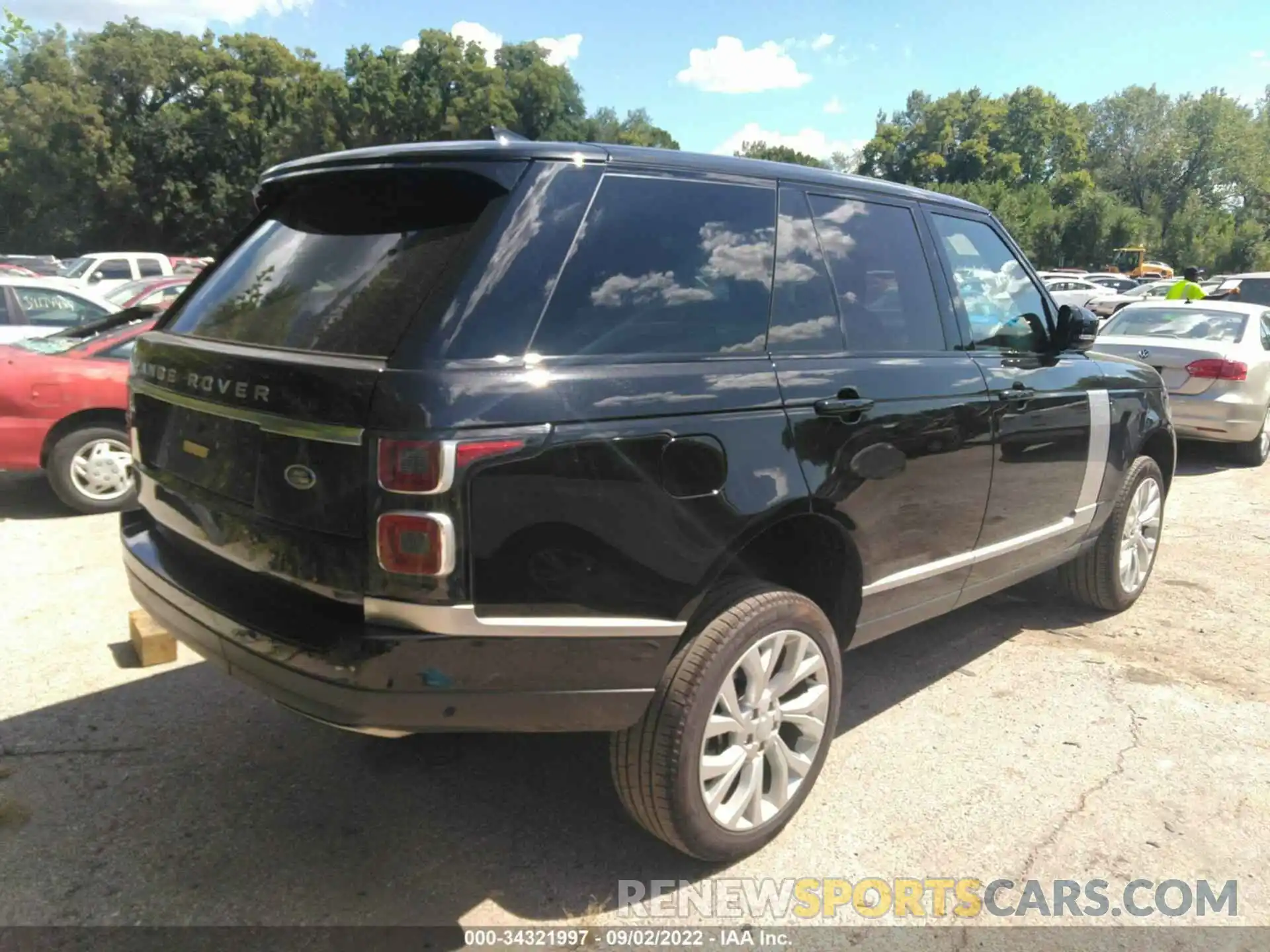 4 Photograph of a damaged car SALGS2RU0NA465012 LAND ROVER RANGE ROVER 2022