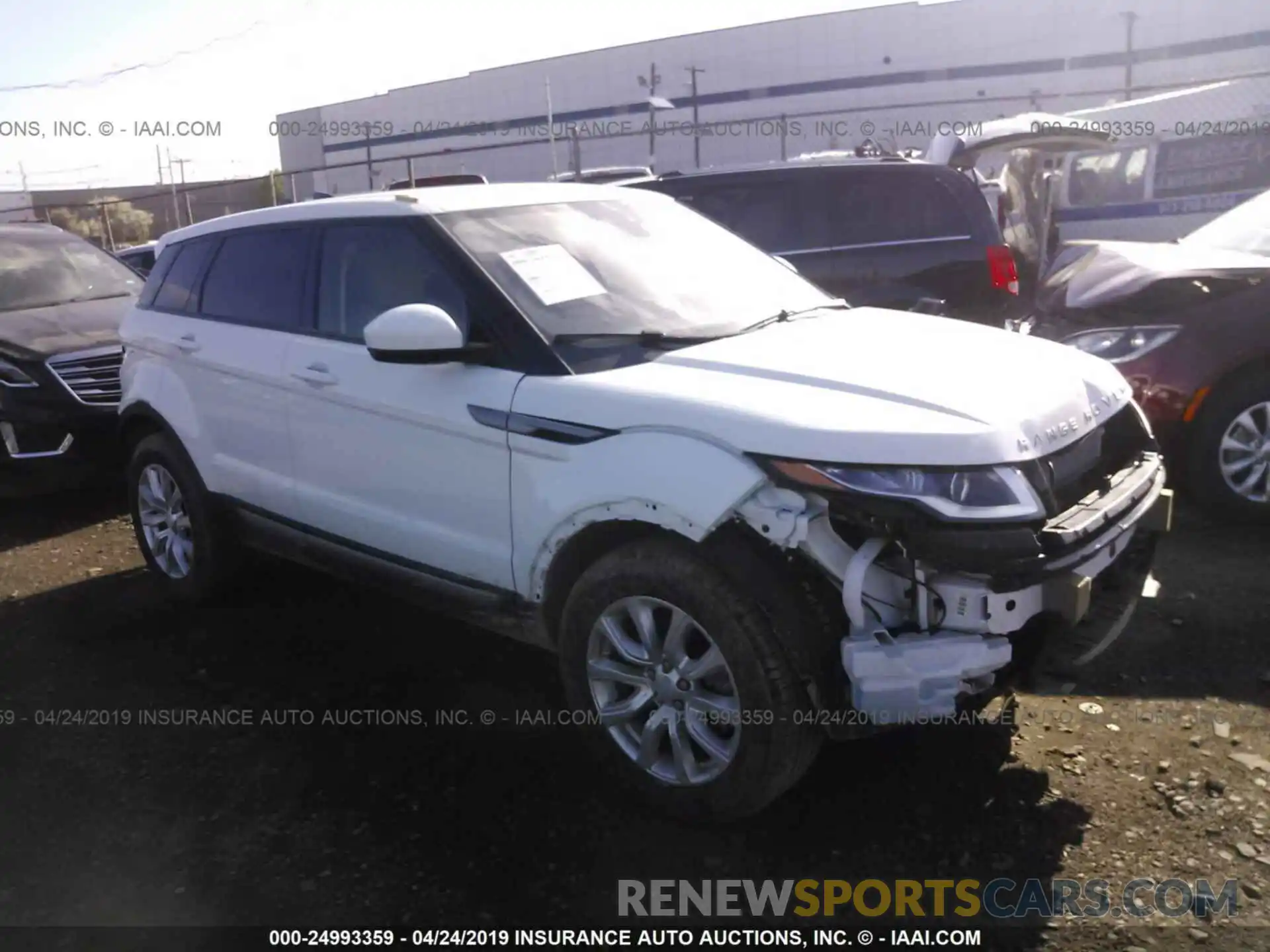 1 Фотография поврежденного автомобиля SALVP2RX1KH342230 LAND ROVER RANGE ROVER EVOQU 2019