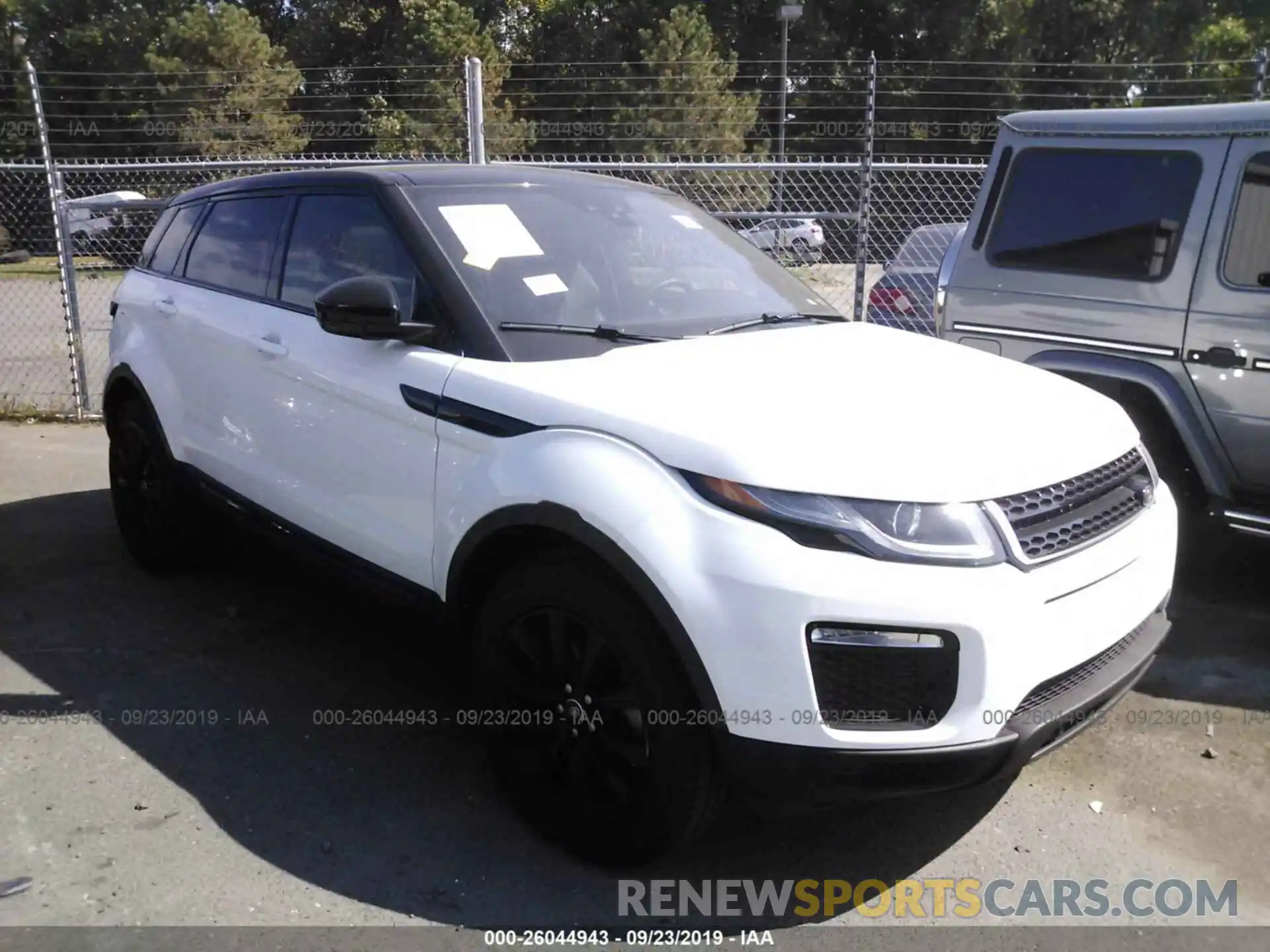 1 Photograph of a damaged car SALVP2RX2KH332743 LAND ROVER RANGE ROVER EVOQU 2019