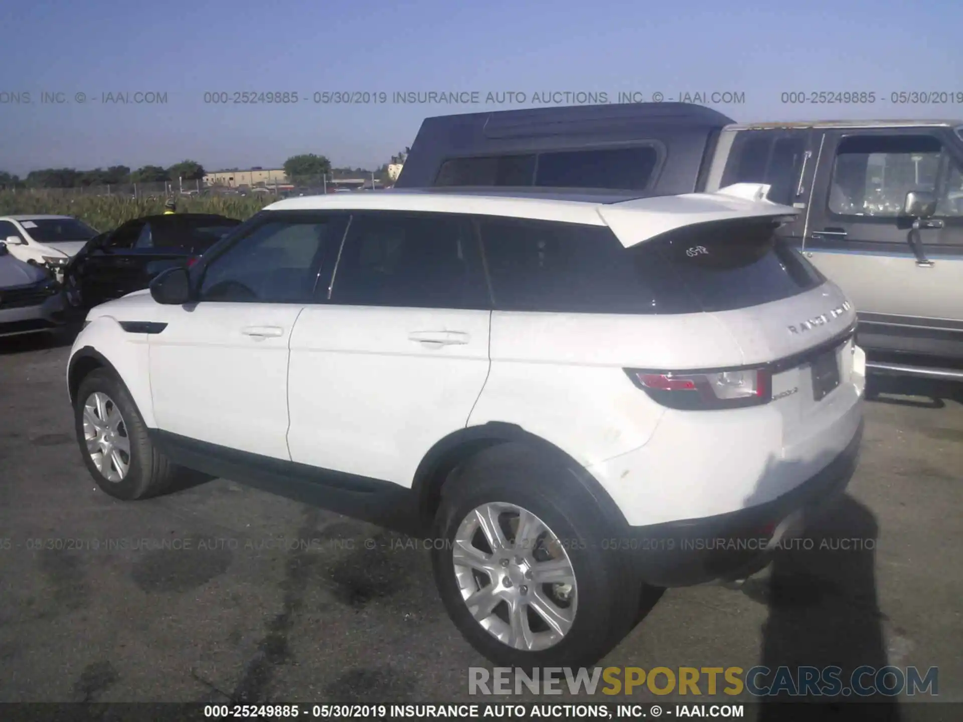 3 Photograph of a damaged car SALVP2RX5KH342098 LAND ROVER RANGE ROVER EVOQU 2019