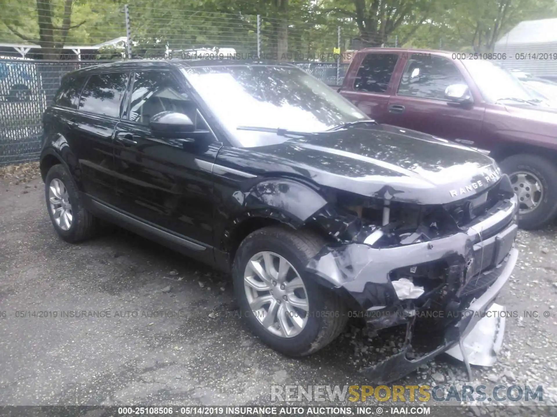 1 Photograph of a damaged car SALVP2RX8KH346565 LAND ROVER RANGE ROVER EVOQU 2019