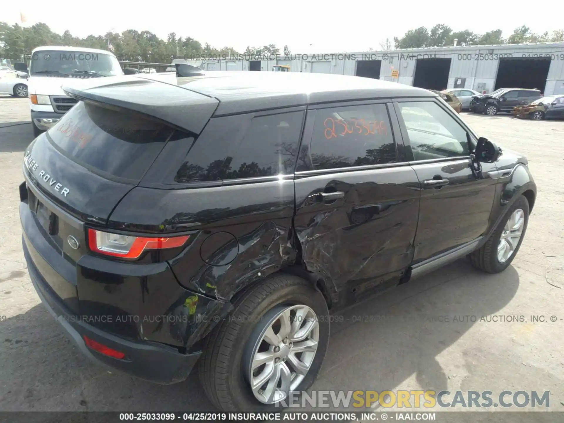 4 Photograph of a damaged car SALVP2RXXKH345076 LAND ROVER RANGE ROVER EVOQU 2019