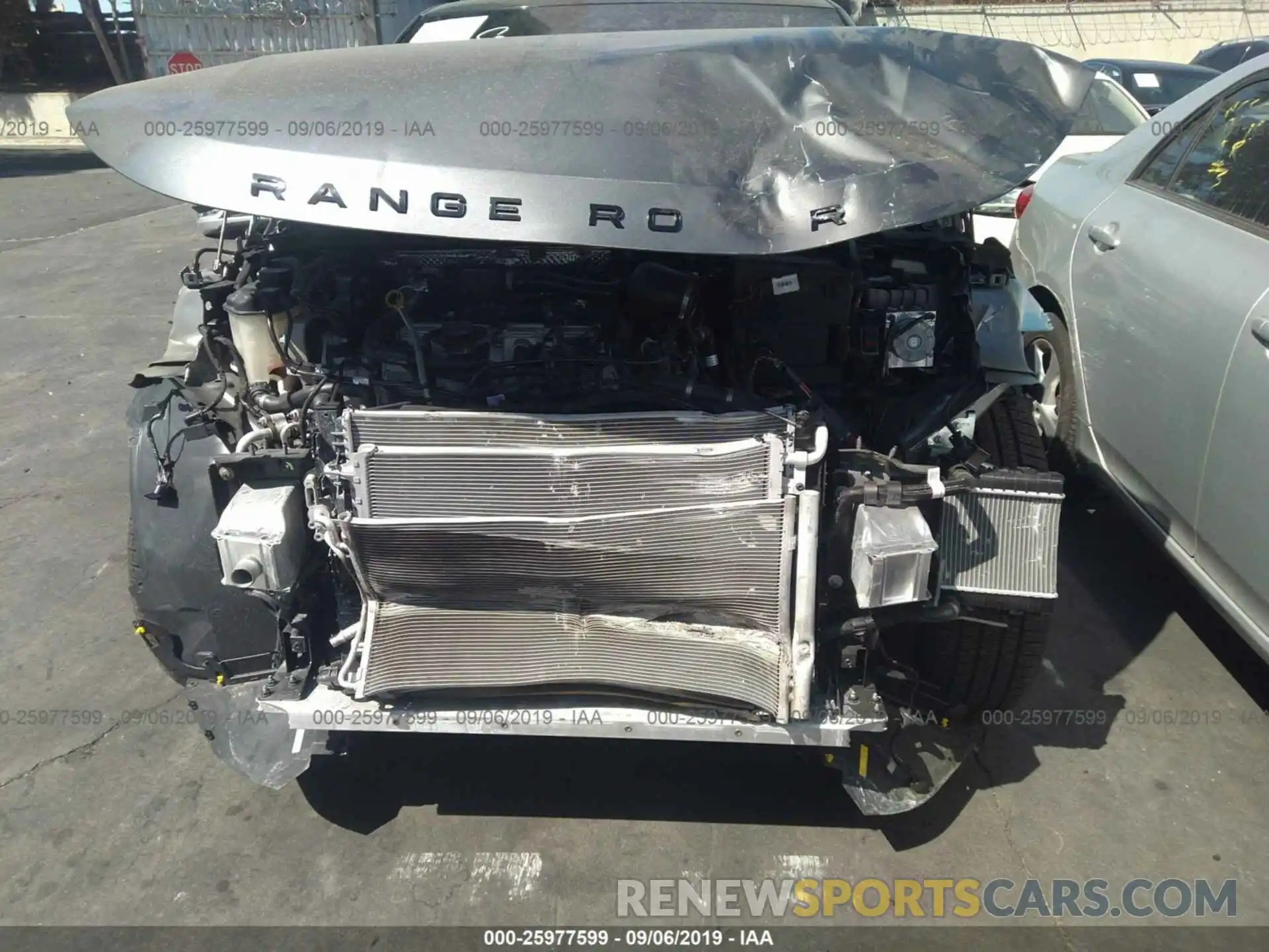 6 Photograph of a damaged car SALZM2GX4LH022950 LAND ROVER RANGE ROVER EVOQU 2020