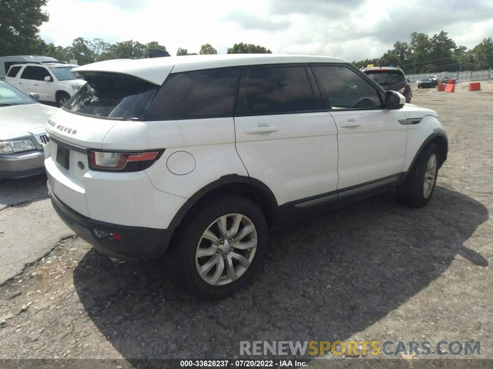 4 Photograph of a damaged car SALVP2RX2KH329017 LAND ROVER RANGE ROVER EVOQUE 2019