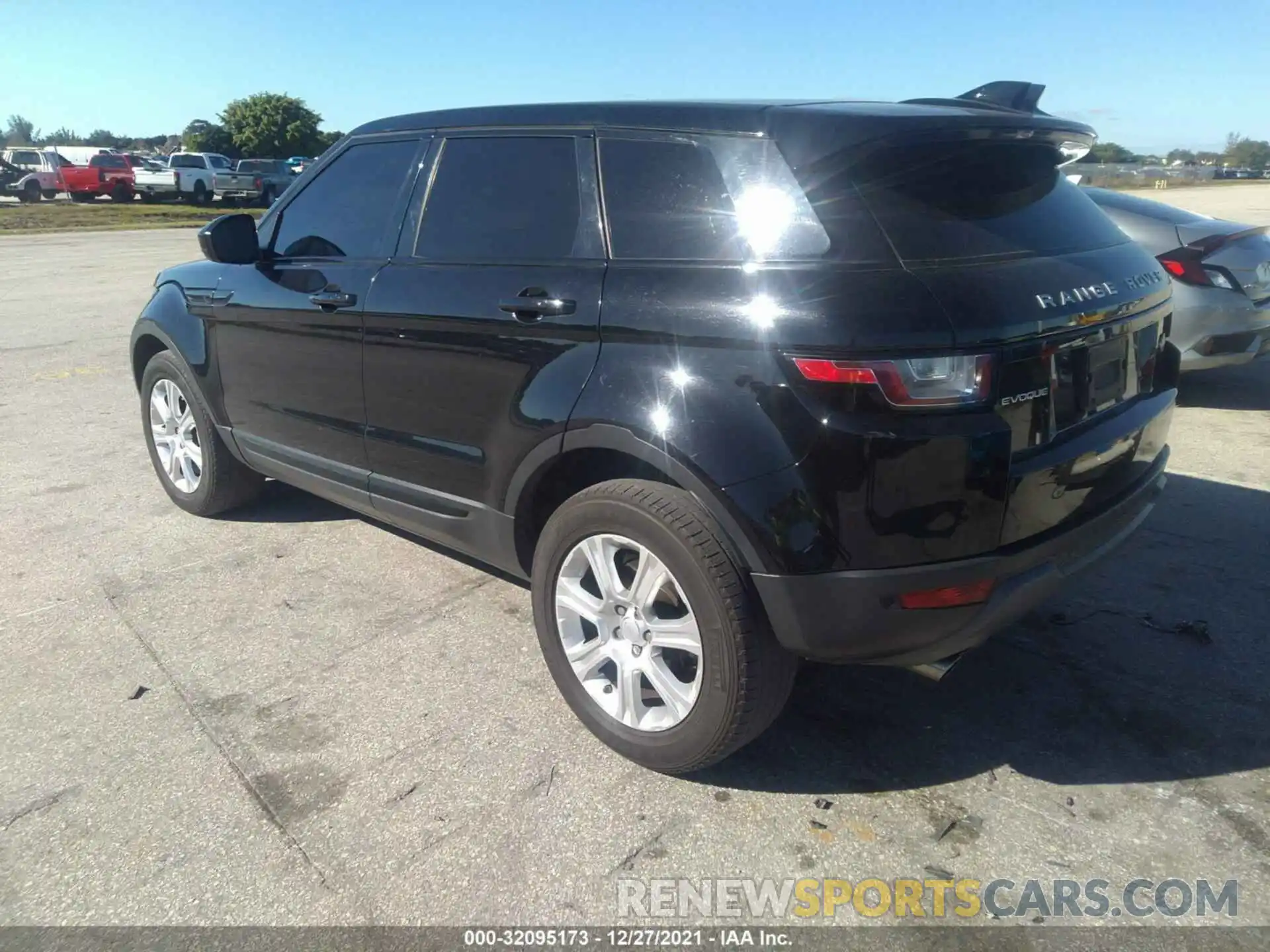 3 Фотография поврежденного автомобиля SALVP2RX5KH347091 LAND ROVER RANGE ROVER EVOQUE 2019