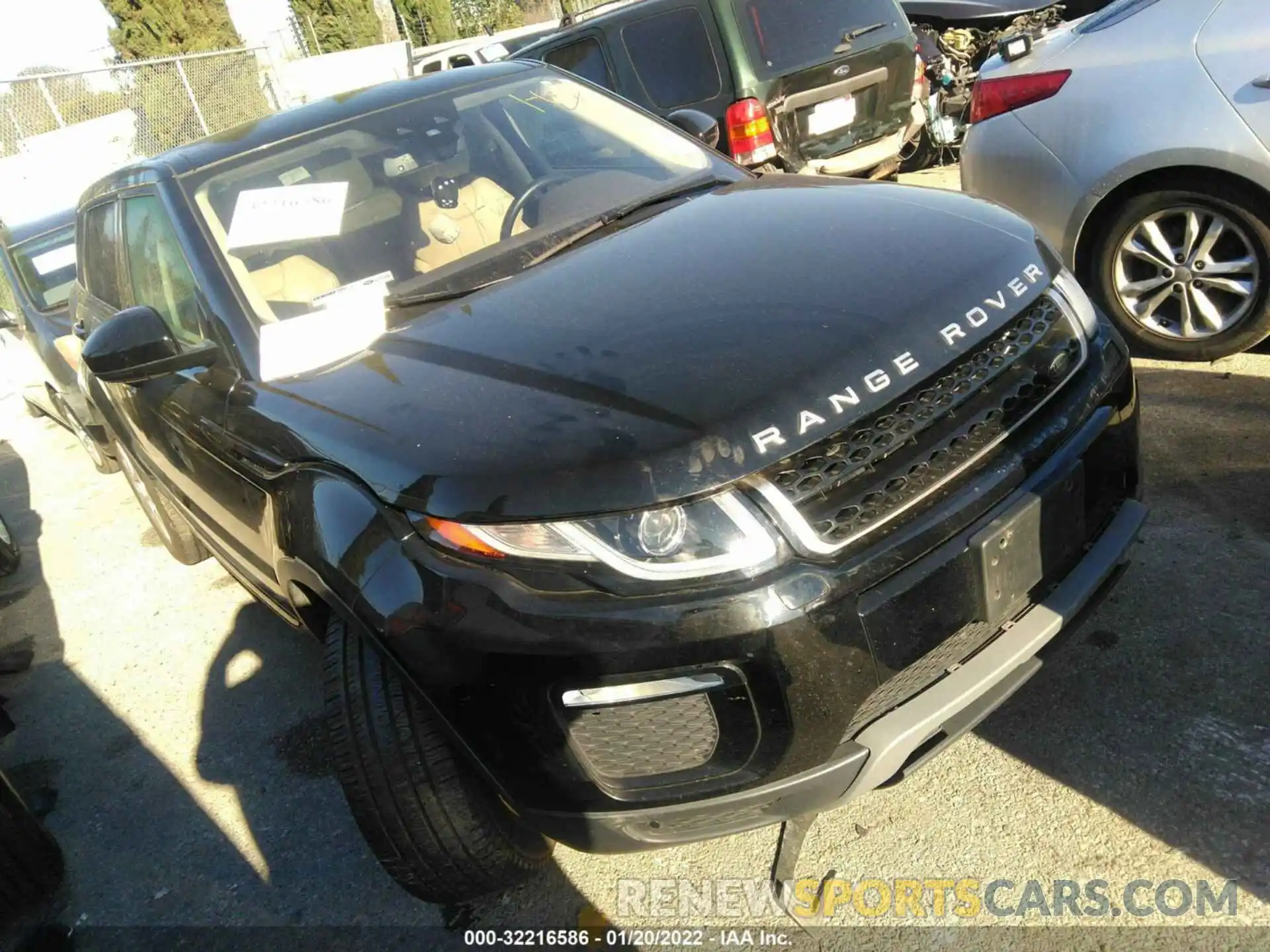 1 Photograph of a damaged car SALVP2RXXKH351394 LAND ROVER RANGE ROVER EVOQUE 2019