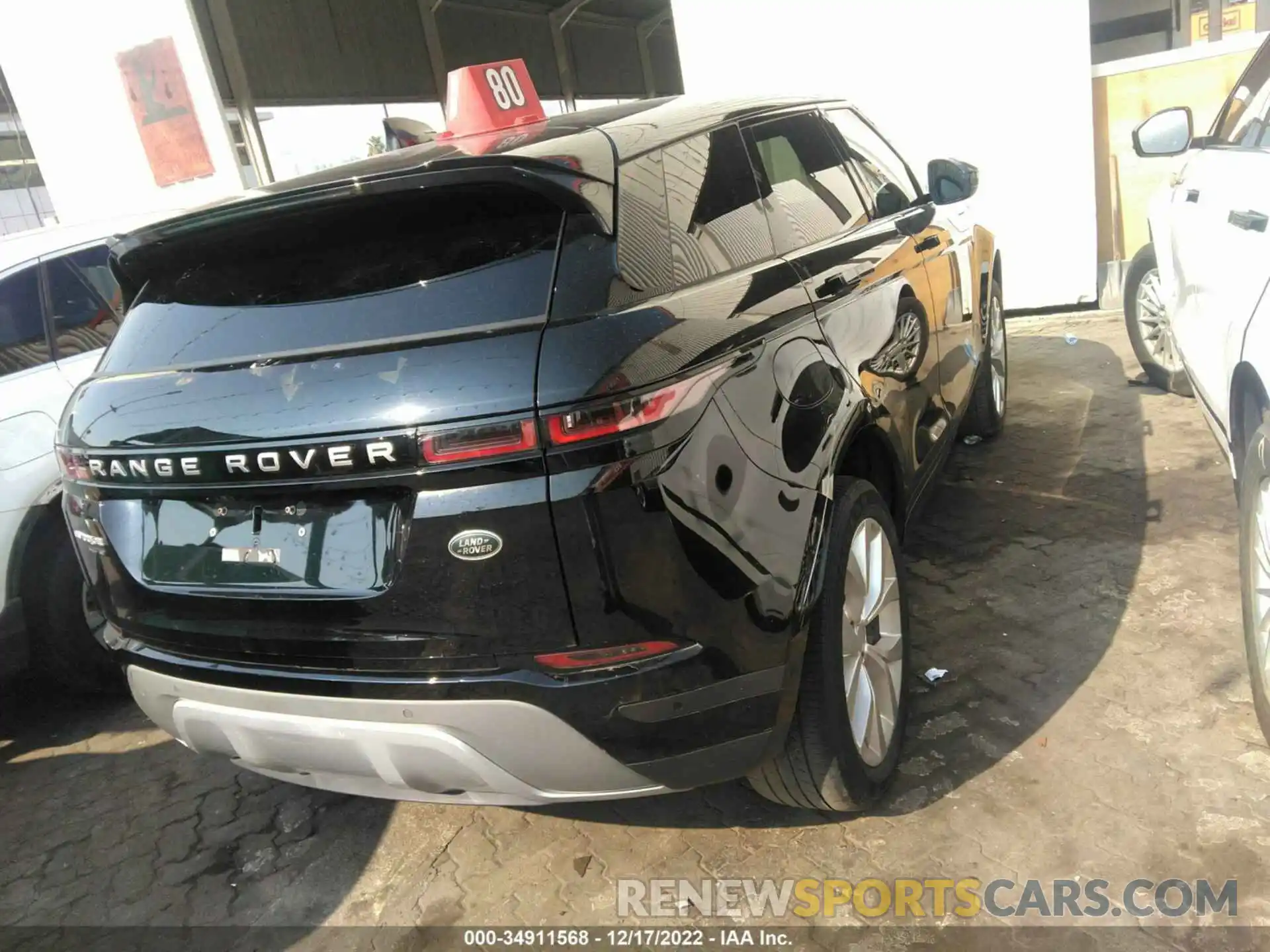 4 Photograph of a damaged car 00LZP2FXXLH080702 LAND ROVER RANGE ROVER EVOQUE 2020