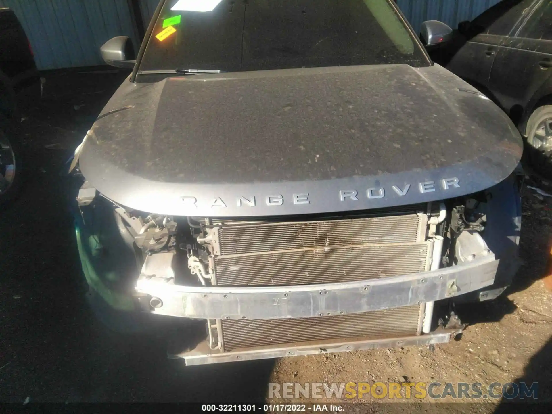 6 Photograph of a damaged car SALZJ2FX1LH048870 LAND ROVER RANGE ROVER EVOQUE 2020