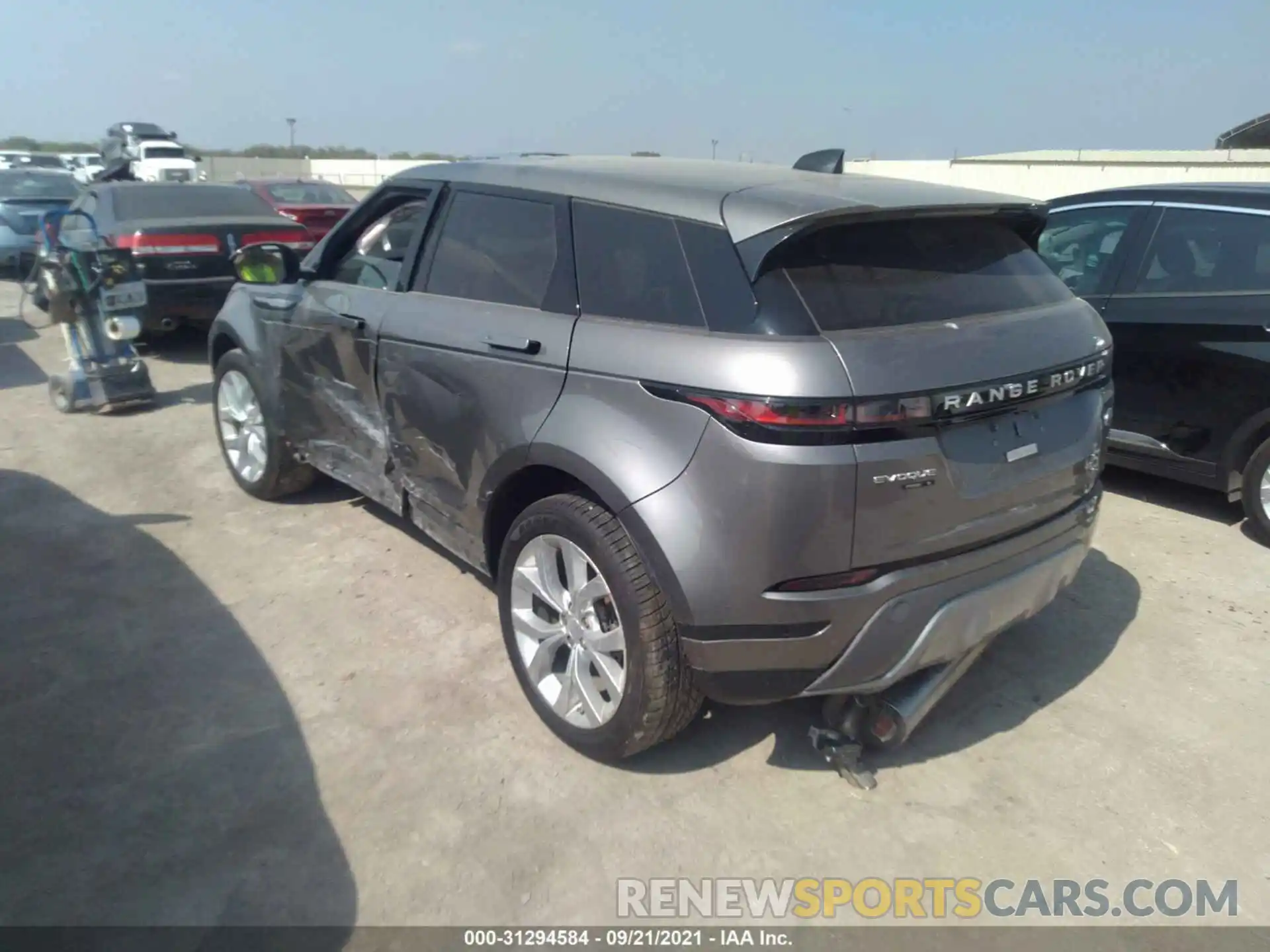 3 Фотография поврежденного автомобиля SALZJ2FX5LH060424 LAND ROVER RANGE ROVER EVOQUE 2020