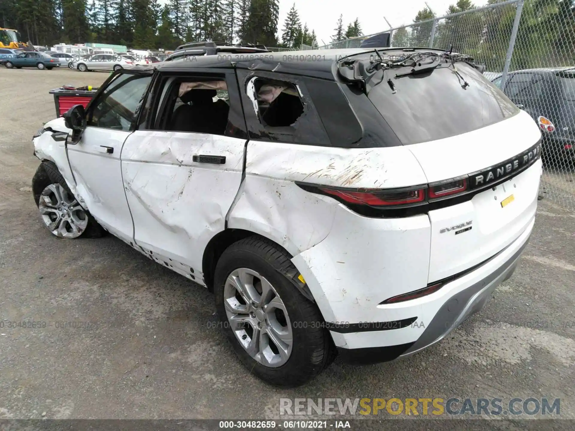 3 Photograph of a damaged car SALZJ2FX8LH022024 LAND ROVER RANGE ROVER EVOQUE 2020