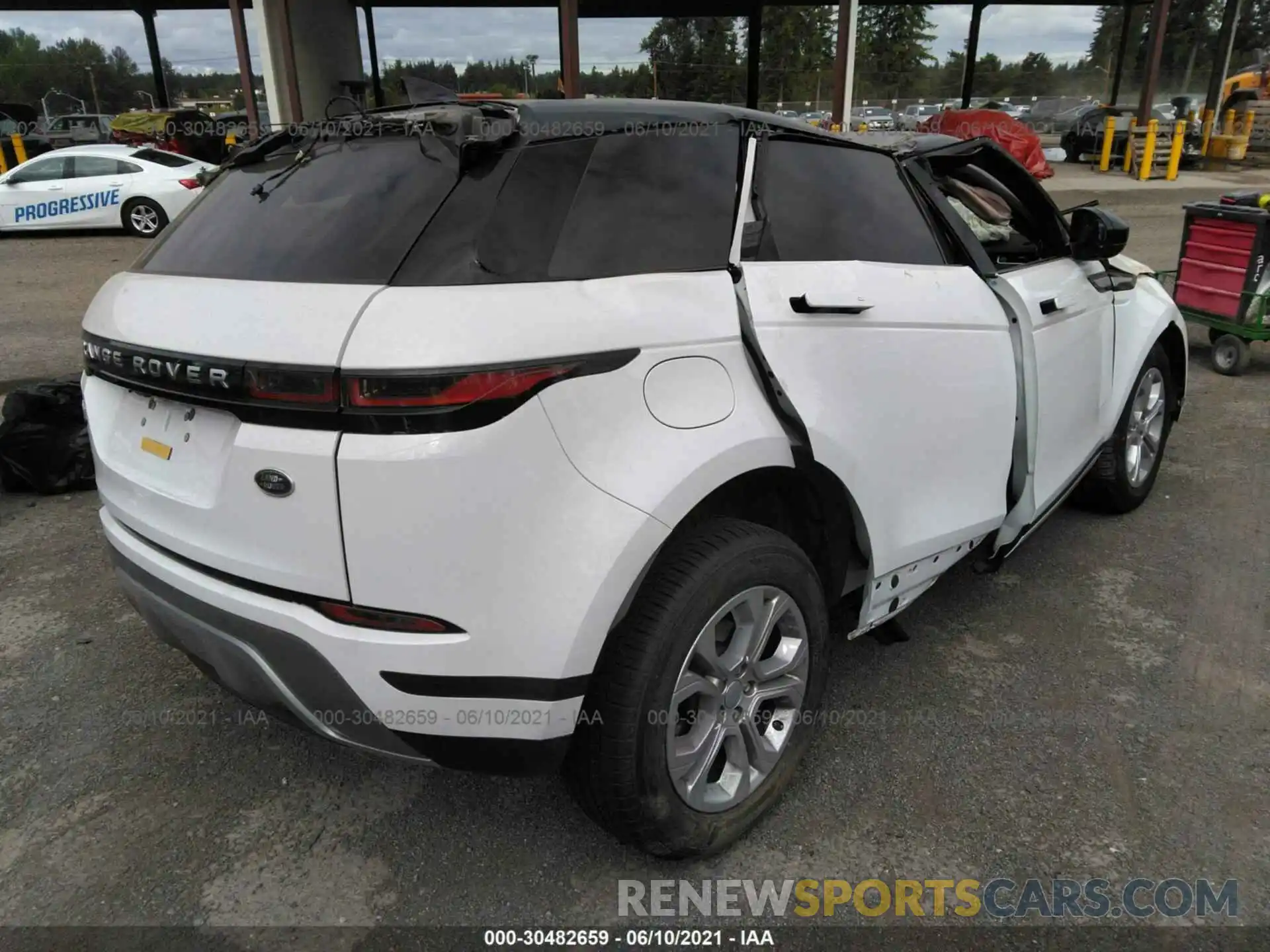 4 Photograph of a damaged car SALZJ2FX8LH022024 LAND ROVER RANGE ROVER EVOQUE 2020