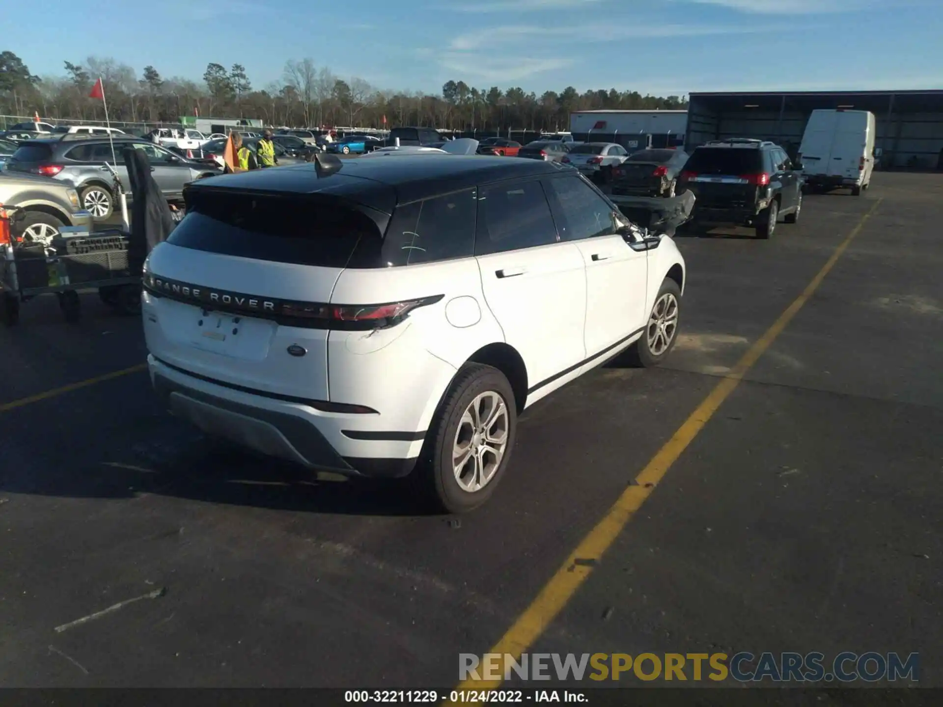 4 Photograph of a damaged car SALZJ2FXXLH005712 LAND ROVER RANGE ROVER EVOQUE 2020