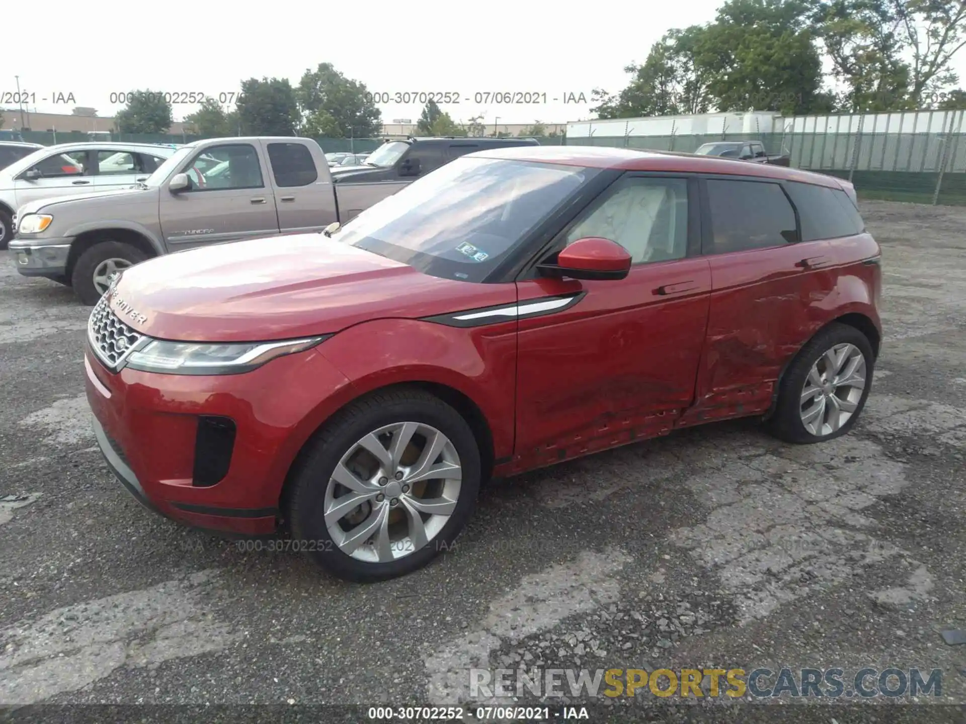 2 Фотография поврежденного автомобиля SALZJ2FXXLH055669 LAND ROVER RANGE ROVER EVOQUE 2020