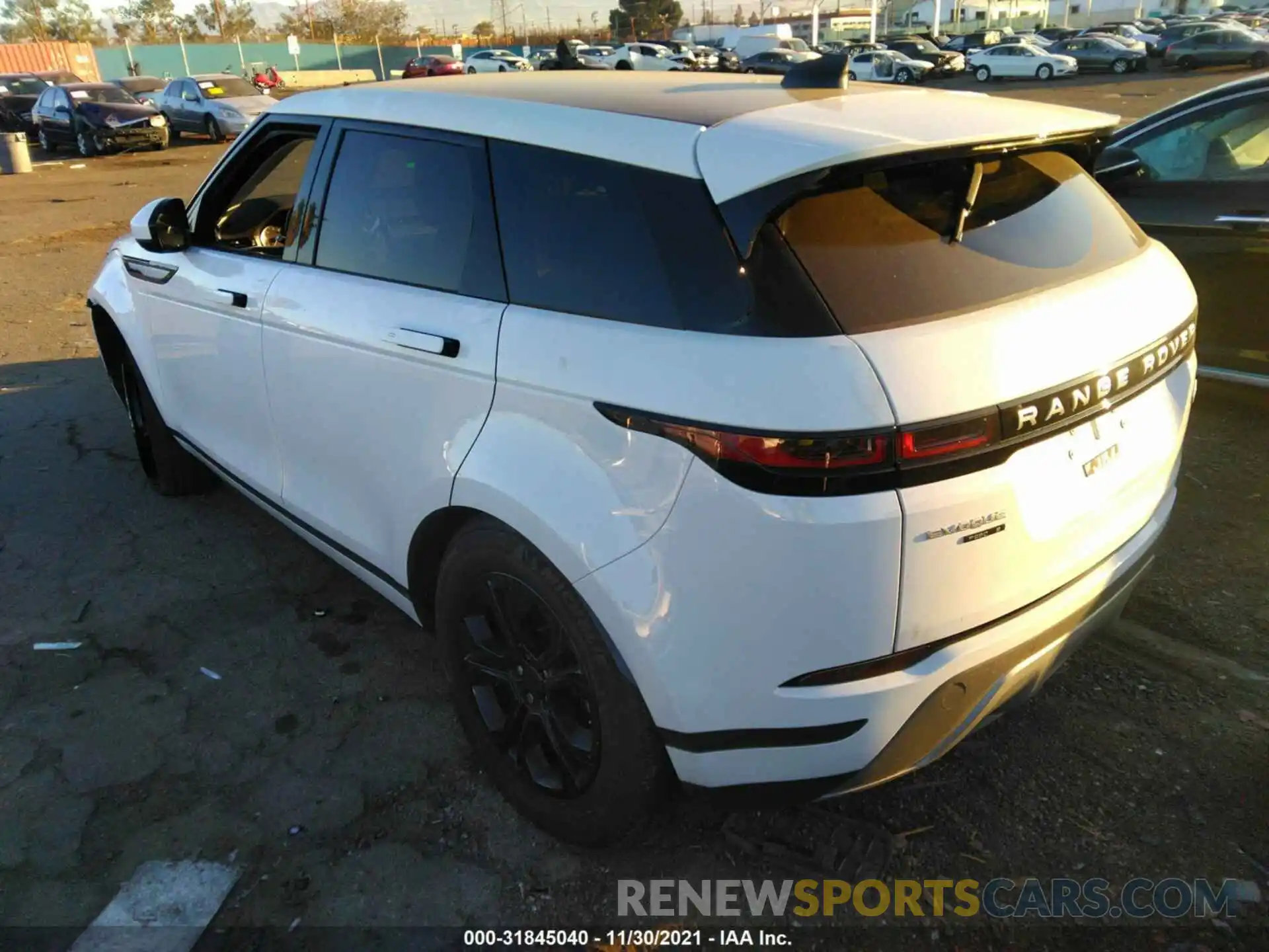 3 Photograph of a damaged car SALZJ2FXXLH081673 LAND ROVER RANGE ROVER EVOQUE 2020