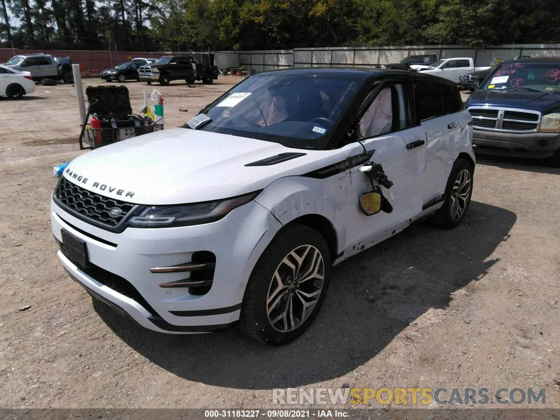 2 Фотография поврежденного автомобиля SALZM2GX8LH063453 LAND ROVER RANGE ROVER EVOQUE 2020