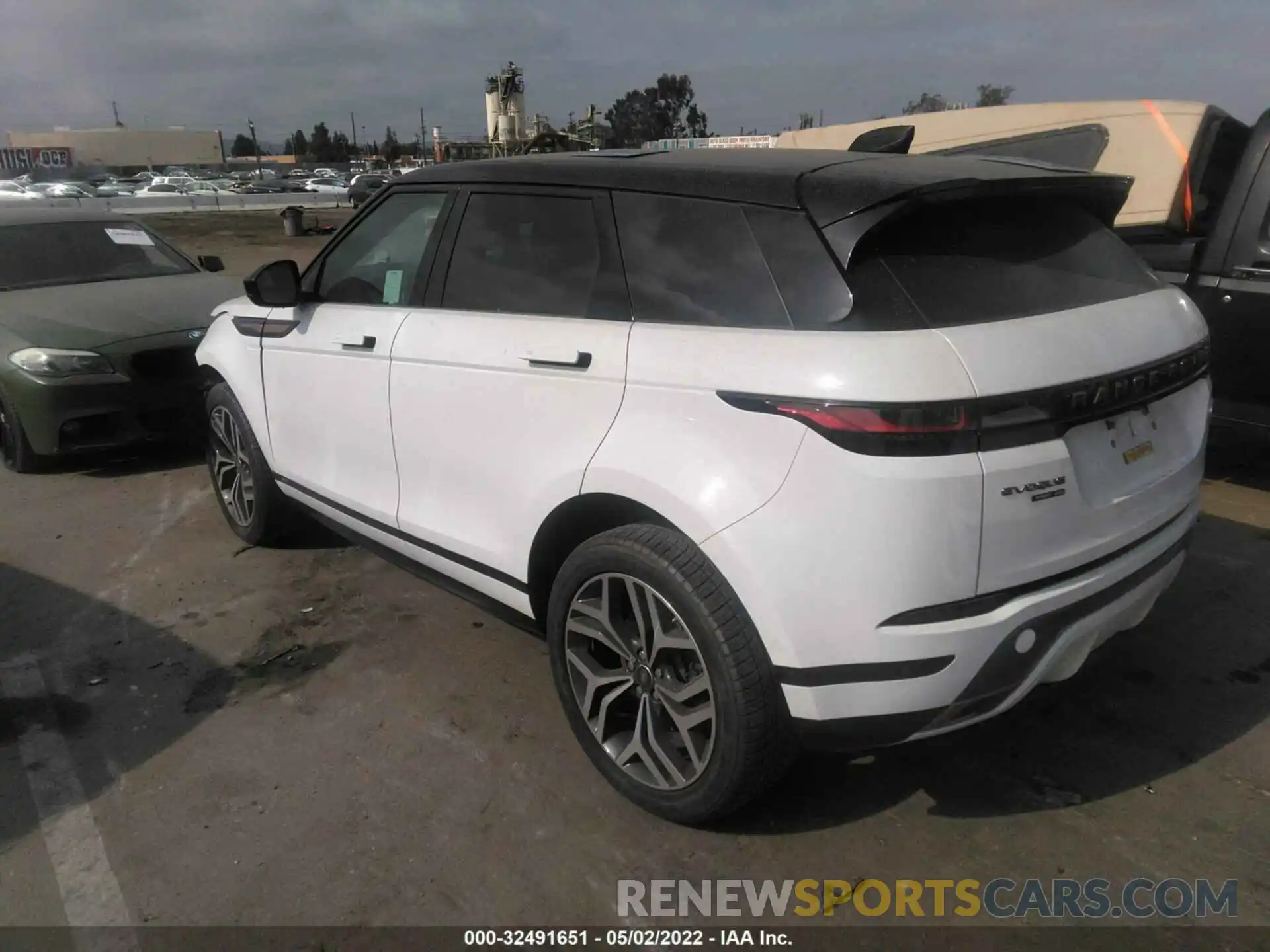 3 Фотография поврежденного автомобиля SALZM2GX9LH030509 LAND ROVER RANGE ROVER EVOQUE 2020