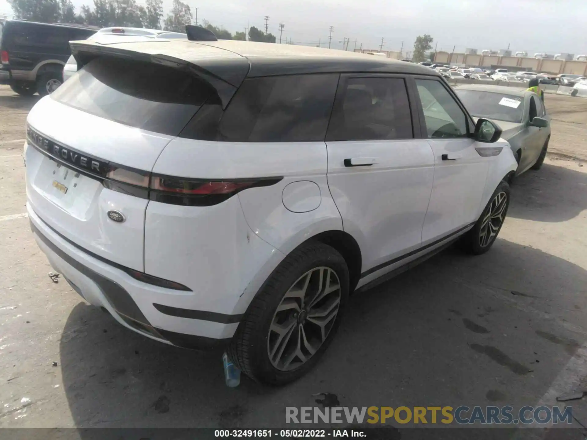 4 Фотография поврежденного автомобиля SALZM2GX9LH030509 LAND ROVER RANGE ROVER EVOQUE 2020