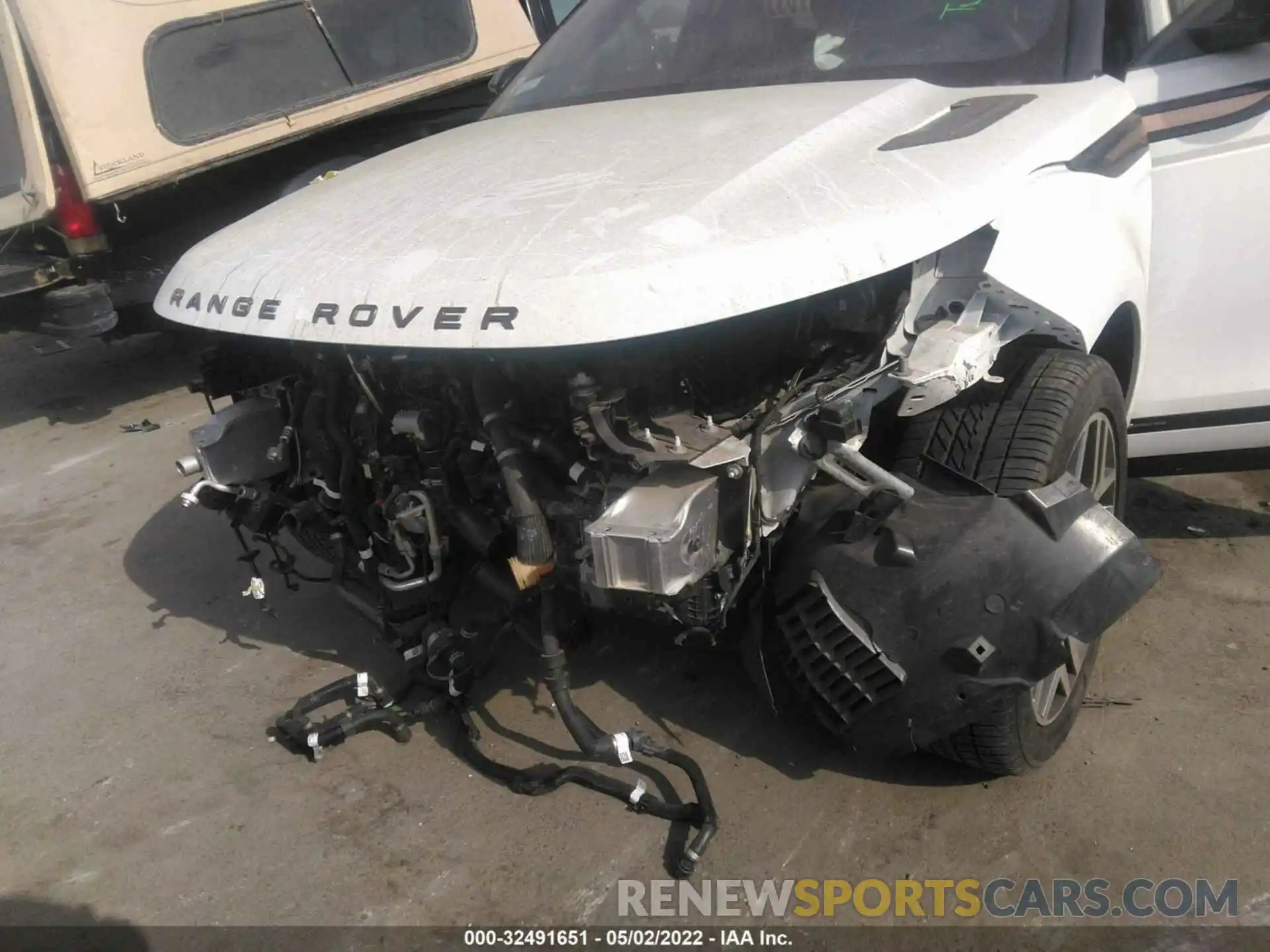 6 Photograph of a damaged car SALZM2GX9LH030509 LAND ROVER RANGE ROVER EVOQUE 2020