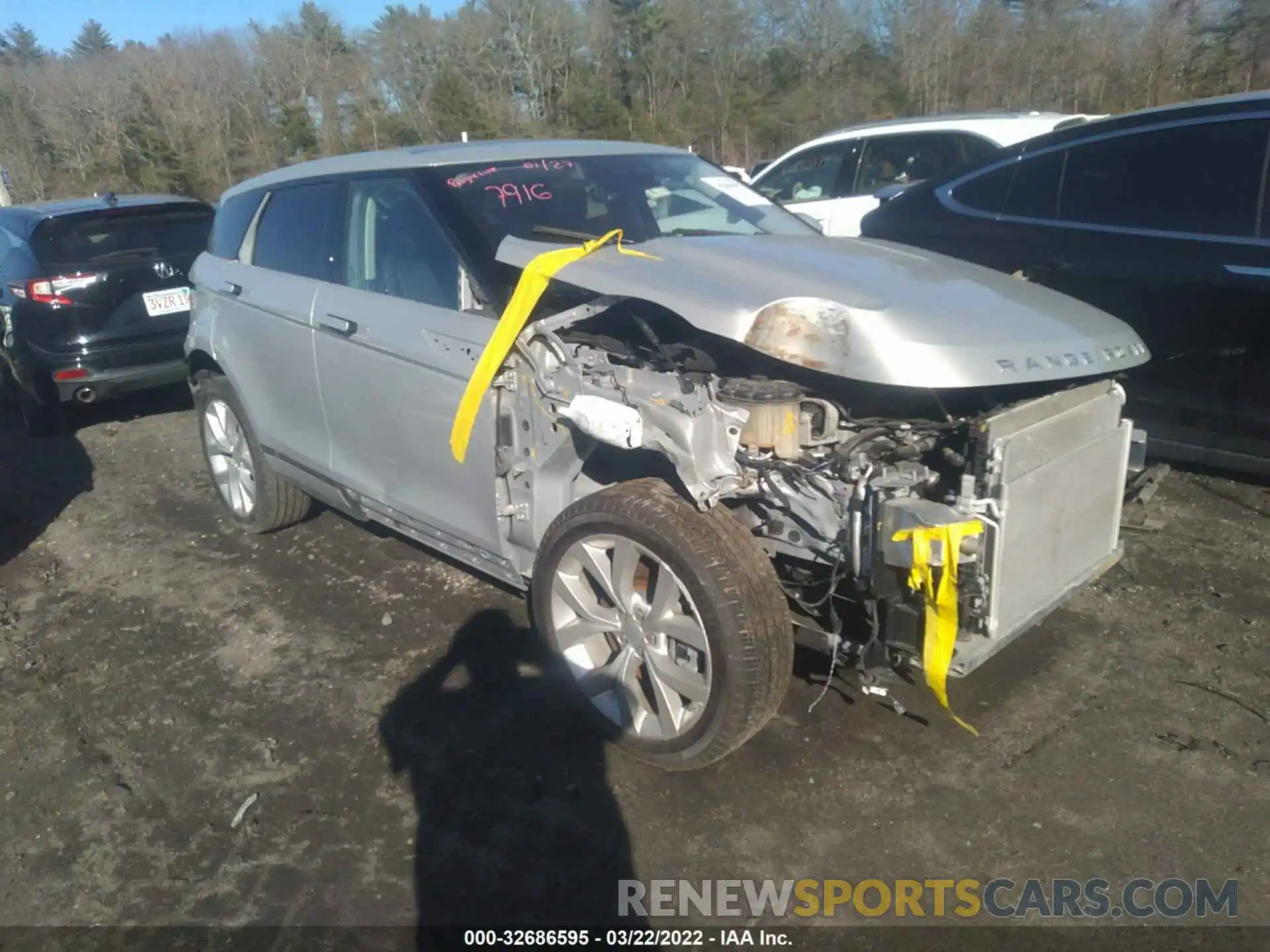 1 Photograph of a damaged car SALZP2FX3LH081352 LAND ROVER RANGE ROVER EVOQUE 2020