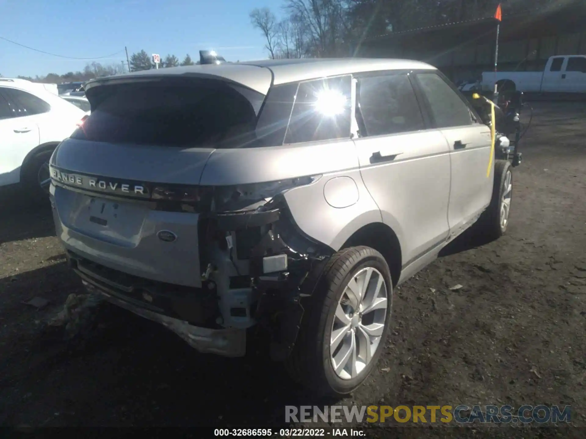 4 Photograph of a damaged car SALZP2FX3LH081352 LAND ROVER RANGE ROVER EVOQUE 2020