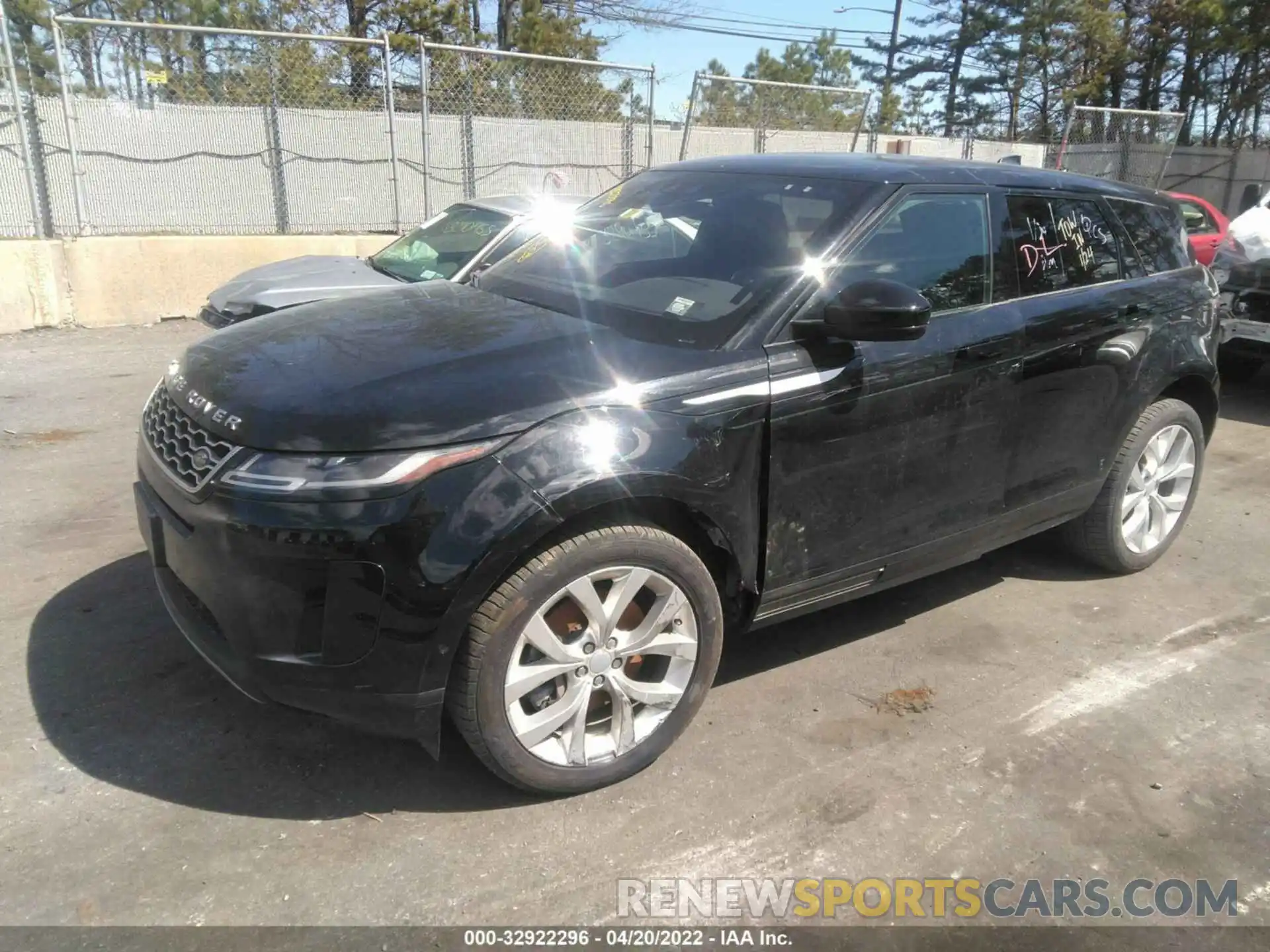 2 Photograph of a damaged car SALZP2FXXLH077637 LAND ROVER RANGE ROVER EVOQUE 2020