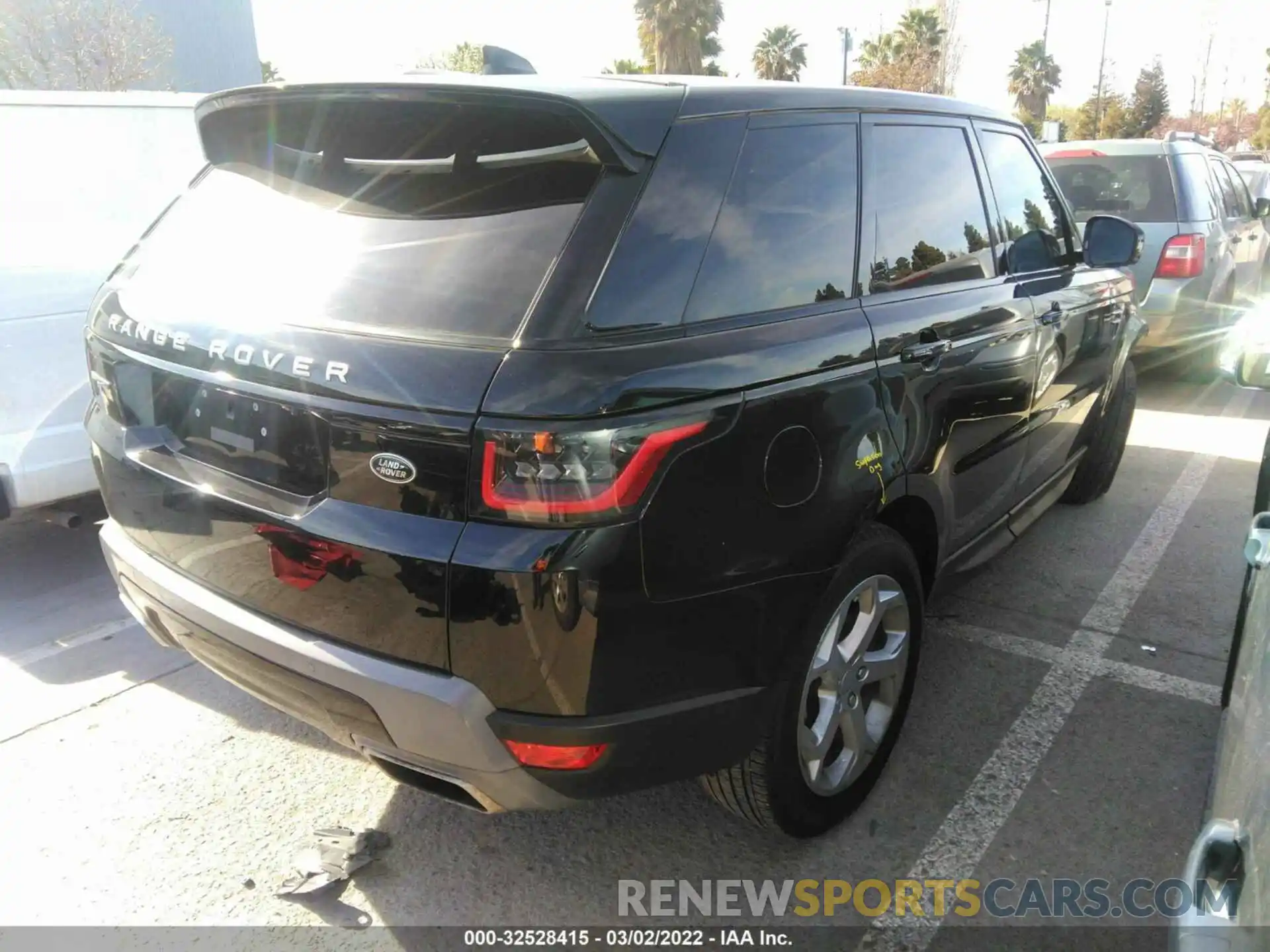 4 Photograph of a damaged car SALWG2RK8KA853726 LAND ROVER RANGE ROVER SPORT 2019