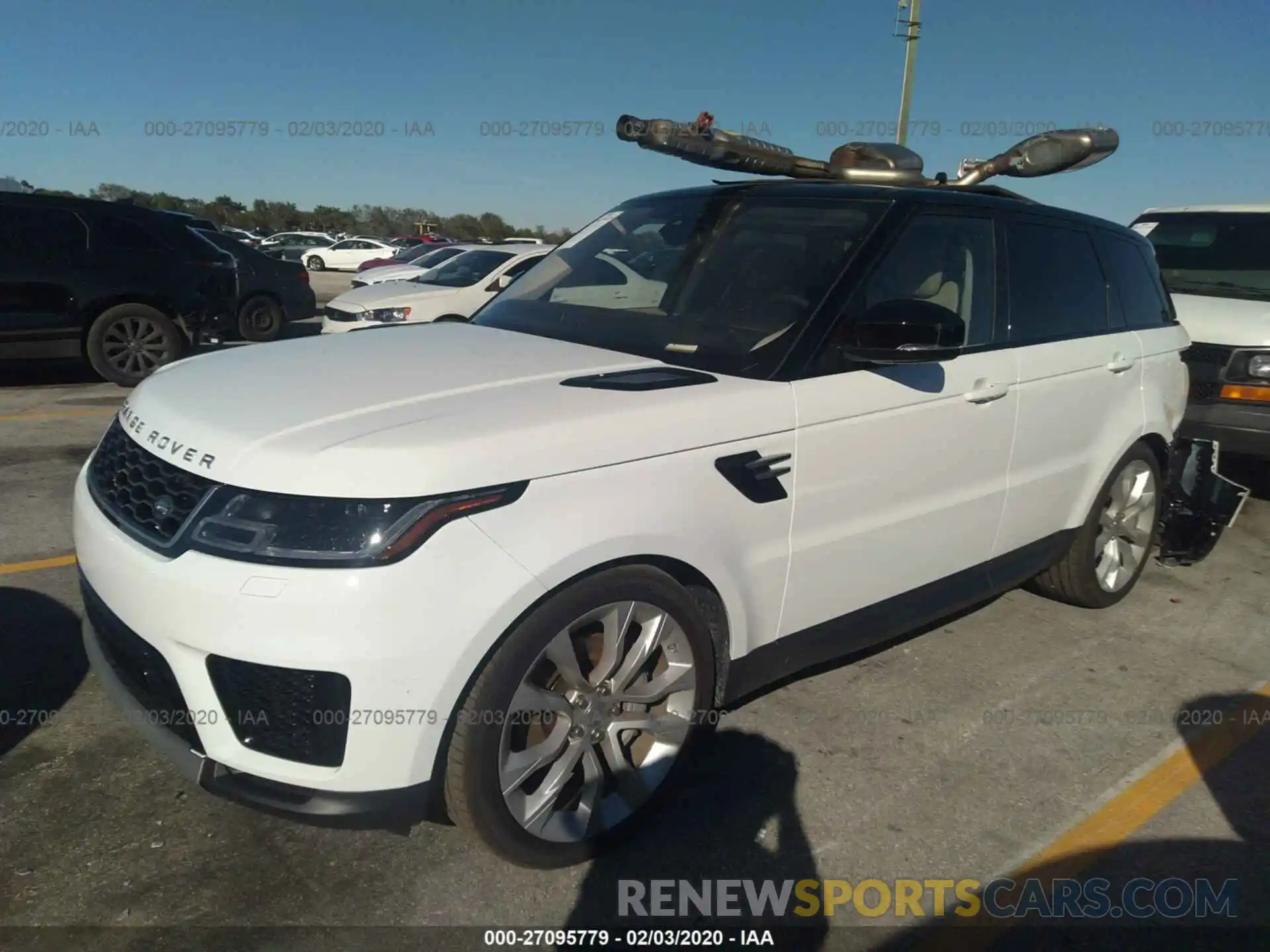 2 Фотография поврежденного автомобиля SALWG2RU5KA871845 LAND ROVER RANGE ROVER SPORT 2019