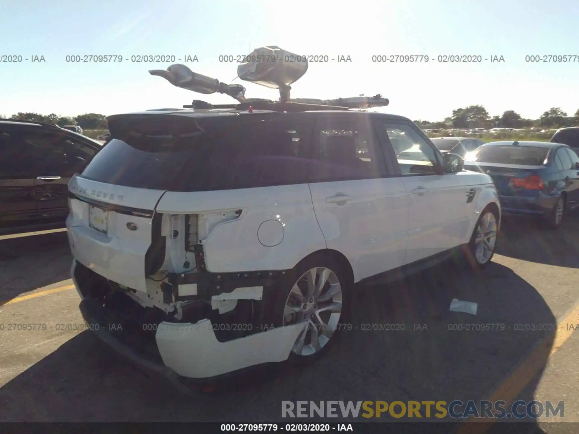 4 Фотография поврежденного автомобиля SALWG2RU5KA871845 LAND ROVER RANGE ROVER SPORT 2019