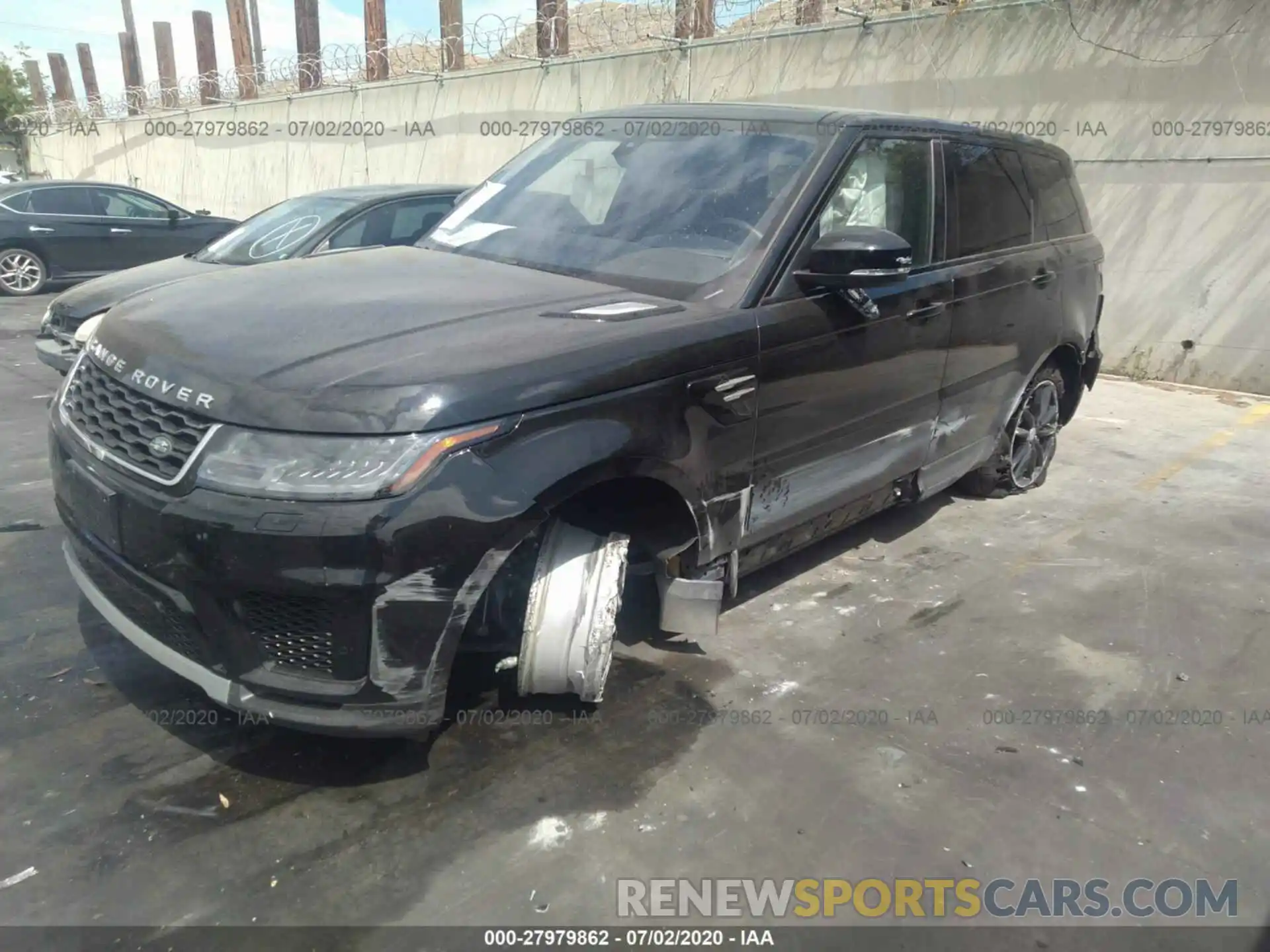 2 Фотография поврежденного автомобиля SALWG2RUXKA861957 LAND ROVER RANGE ROVER SPORT 2019