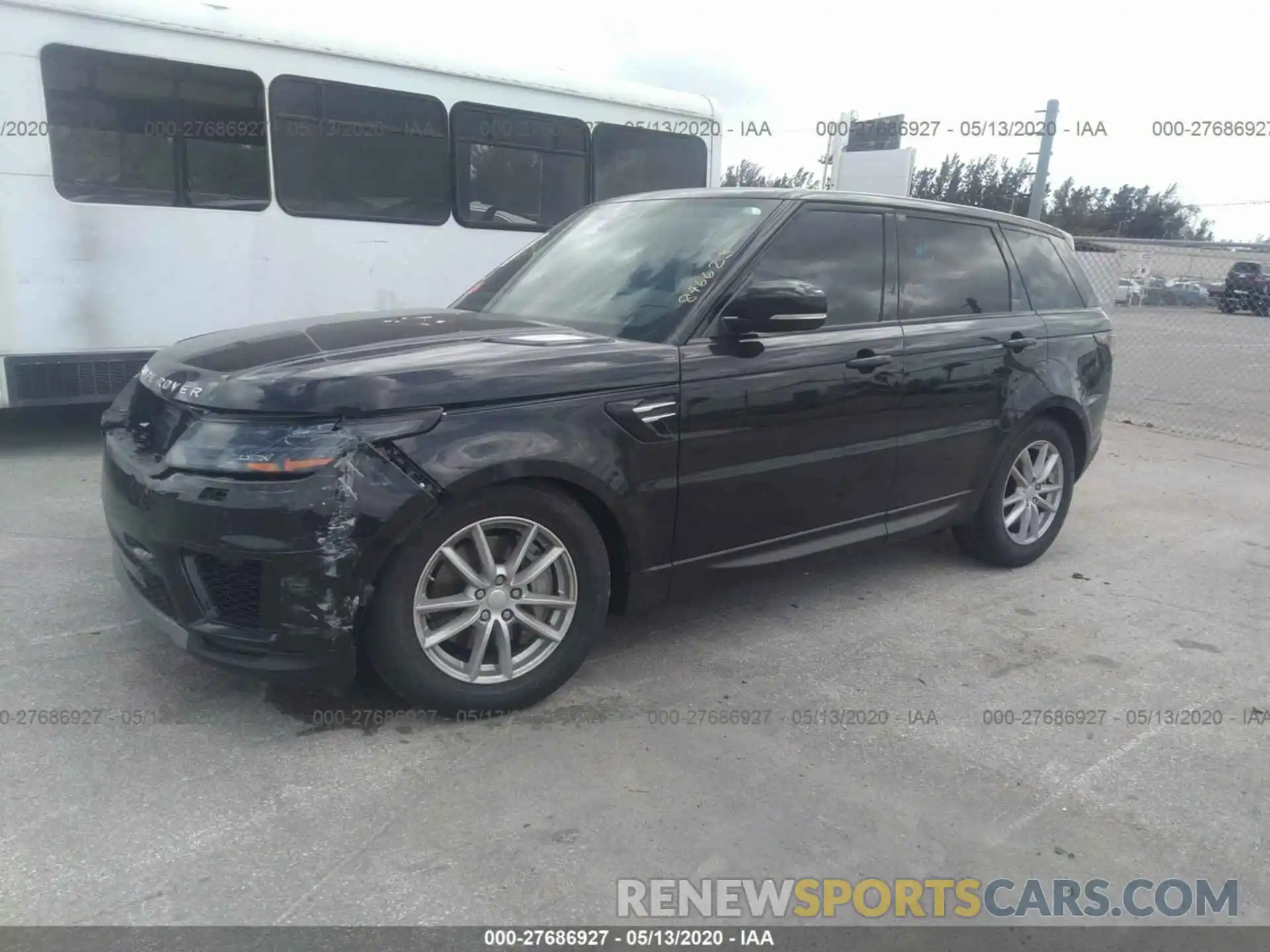 2 Фотография поврежденного автомобиля SALWG2RV4KA846623 LAND ROVER RANGE ROVER SPORT 2019