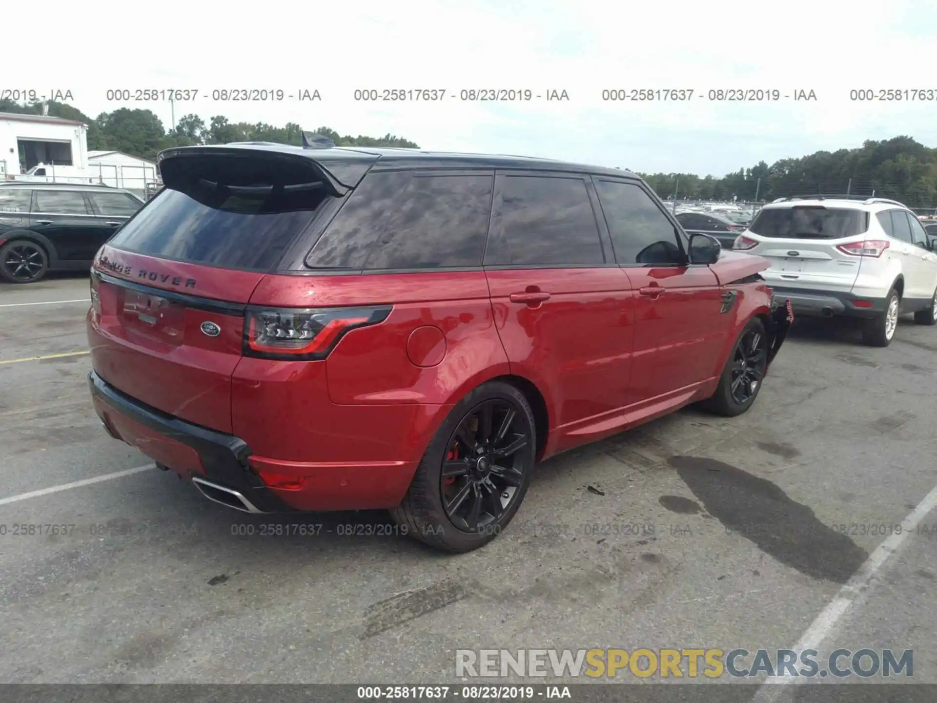 4 Photograph of a damaged car SALWR2RE2KA824291 LAND ROVER RANGE ROVER SPORT 2019