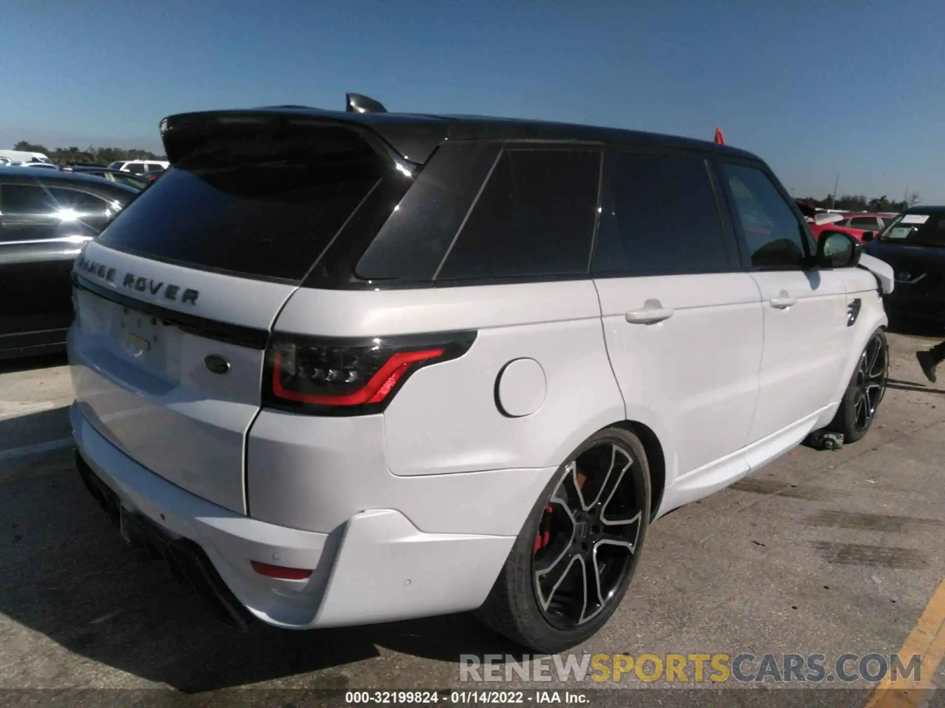 4 Фотография поврежденного автомобиля SALWR2RE3KA825501 LAND ROVER RANGE ROVER SPORT 2019