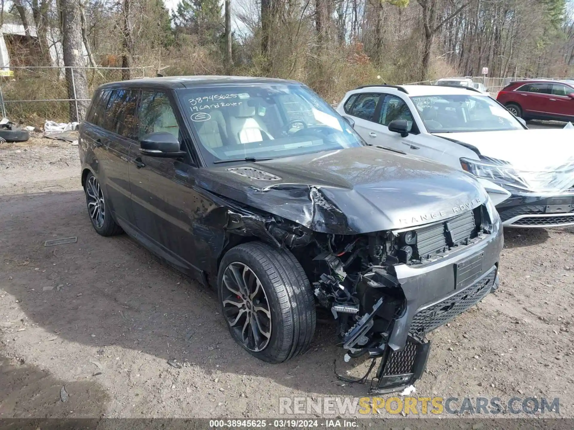 1 Фотография поврежденного автомобиля SALWR2RE3KA853718 LAND ROVER RANGE ROVER SPORT 2019