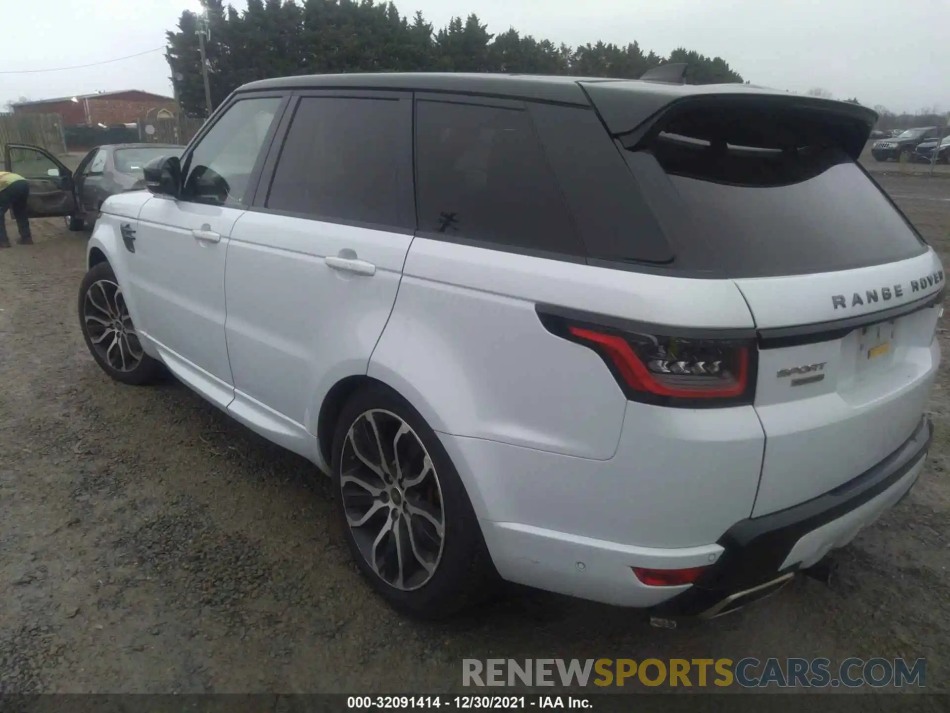 3 Фотография поврежденного автомобиля SALWR2RE4KA855462 LAND ROVER RANGE ROVER SPORT 2019