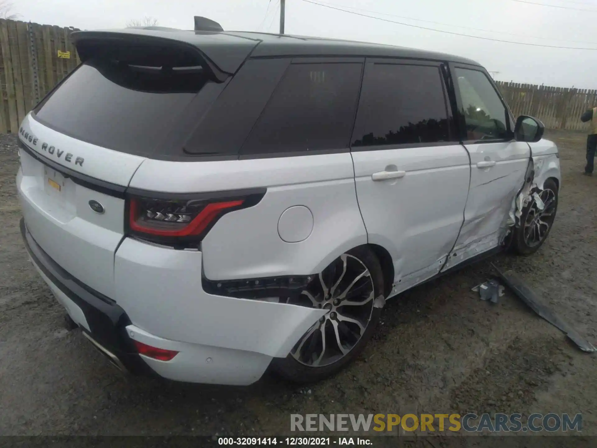 4 Фотография поврежденного автомобиля SALWR2RE4KA855462 LAND ROVER RANGE ROVER SPORT 2019