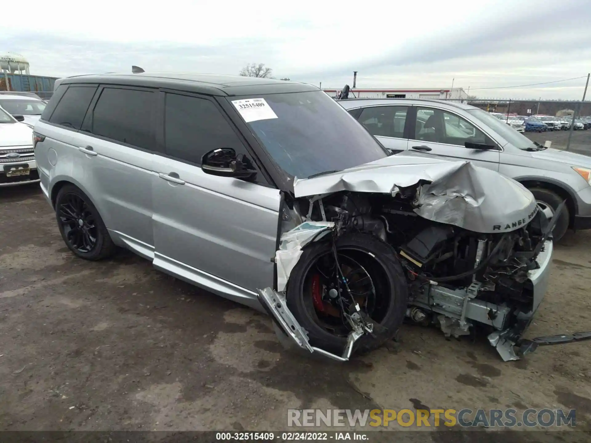 1 Фотография поврежденного автомобиля SALWR2RE6KA824648 LAND ROVER RANGE ROVER SPORT 2019