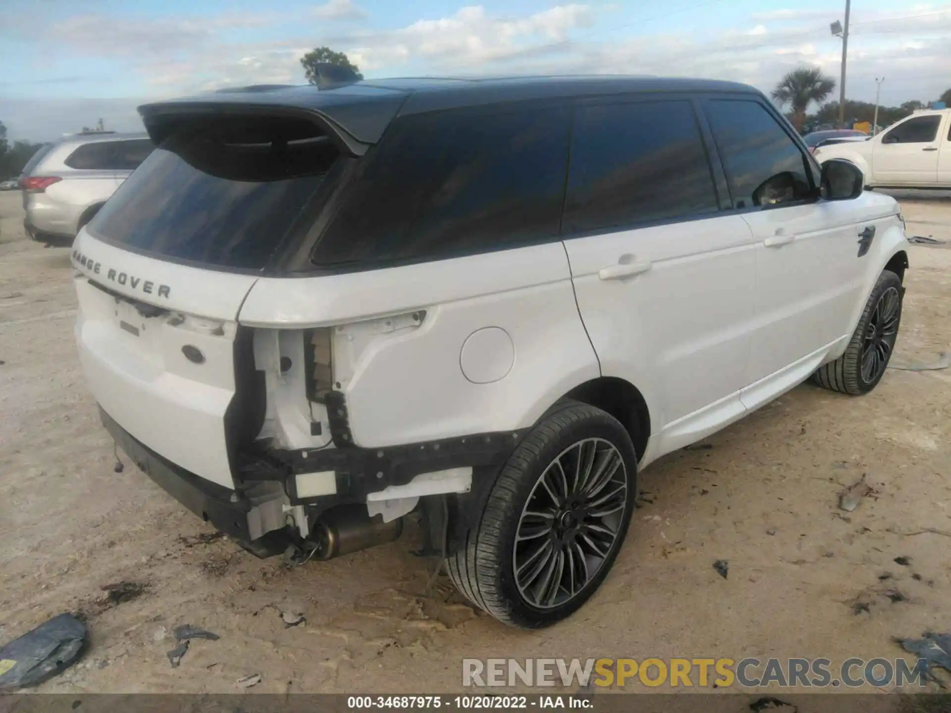 4 Photograph of a damaged car SALWR2RE7KA871588 LAND ROVER RANGE ROVER SPORT 2019