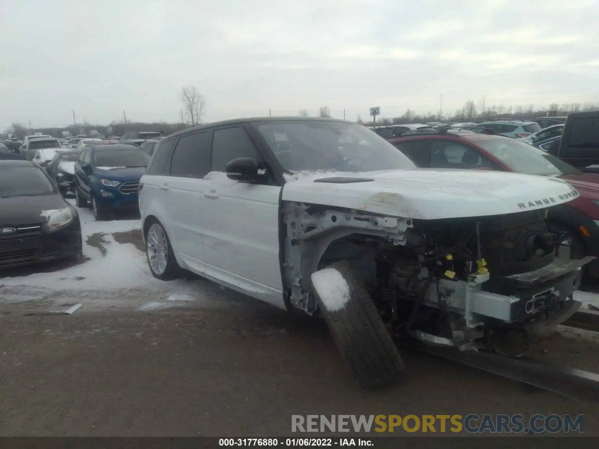 1 Photograph of a damaged car SALWR2REXKA825009 LAND ROVER RANGE ROVER SPORT 2019